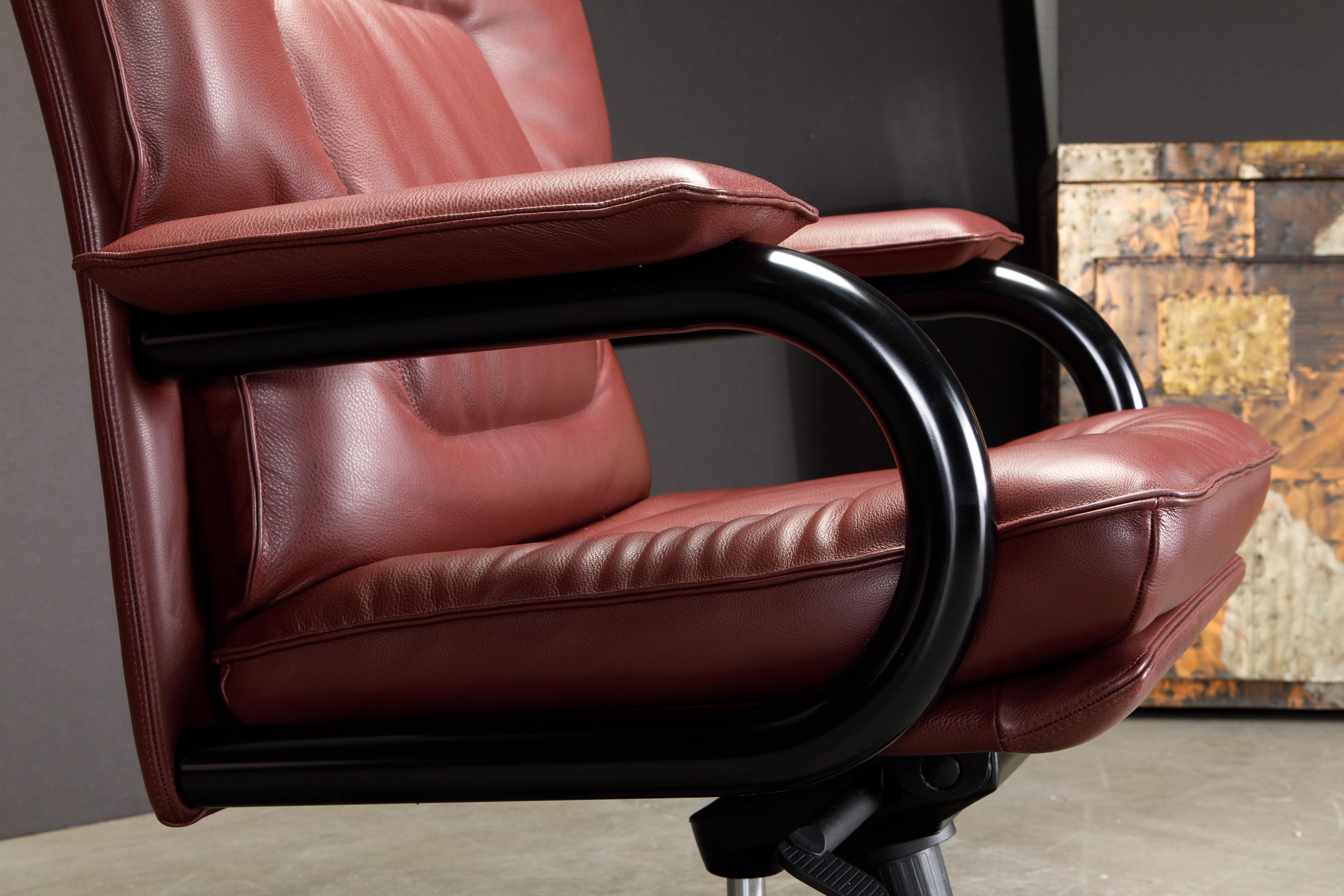'Wall Street Big' by Guido Faleschini for Mariani Leather Executive Desk Chair For Sale 8