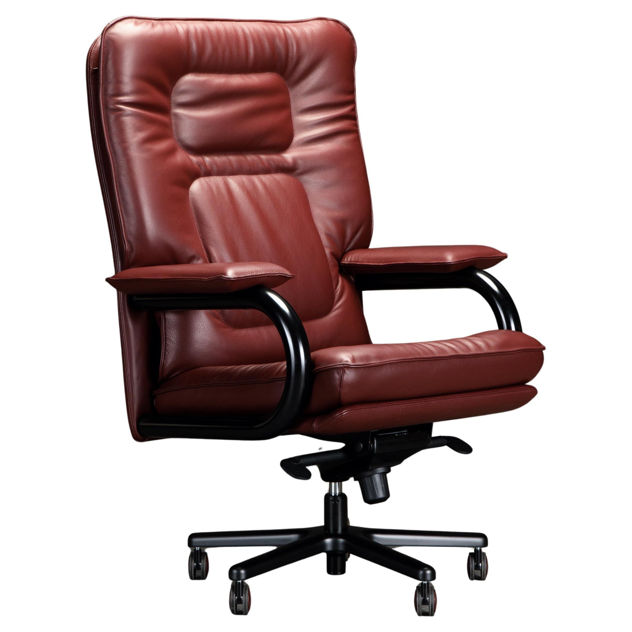 'Wall Street Big' by Guido Faleschini for Mariani Leather Executive Desk Chair For Sale