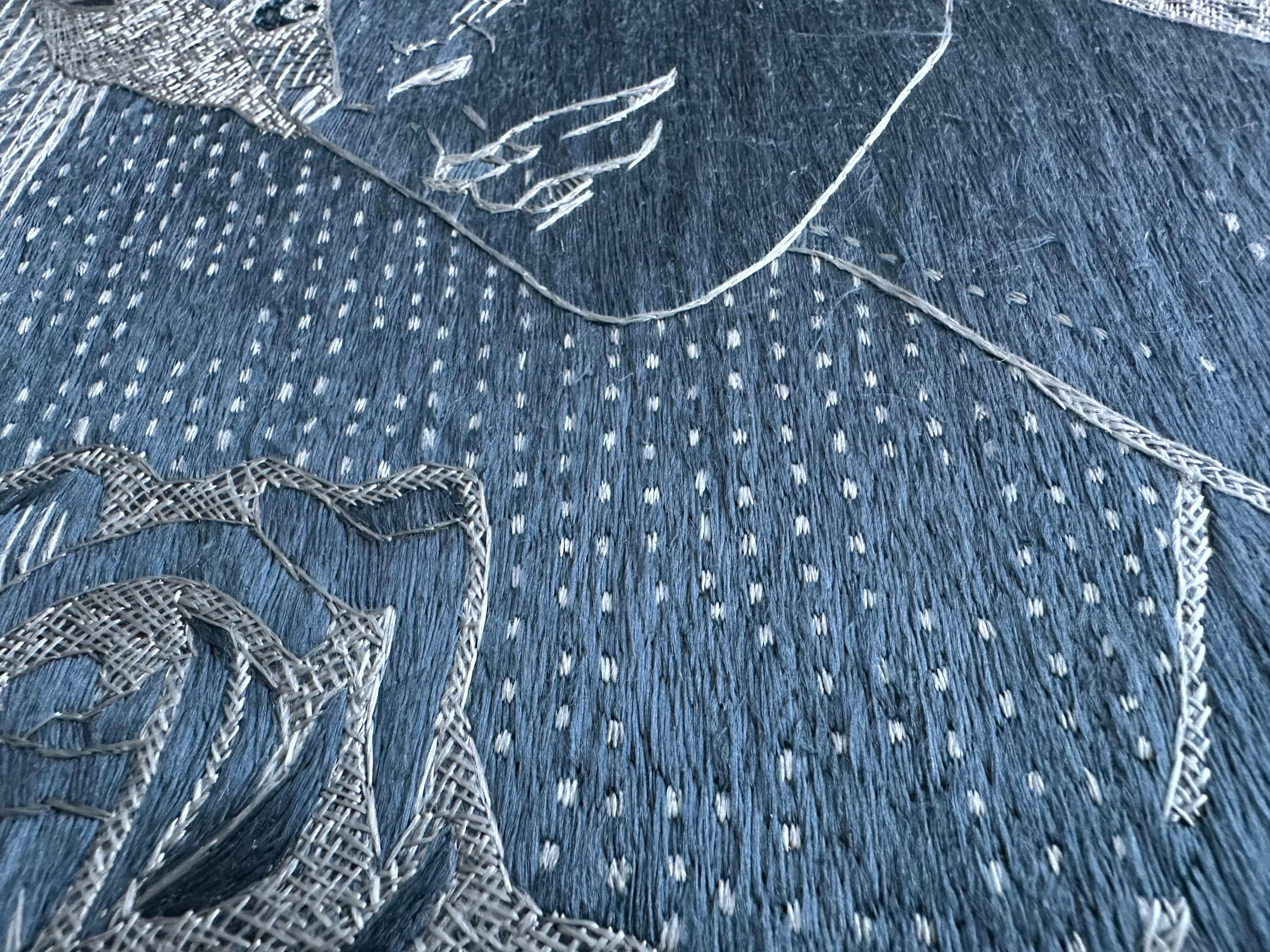 Tapisserie murale en broderie de soie, d'après Le Maître et Marguerite de Michael Boulgakov en vente 2