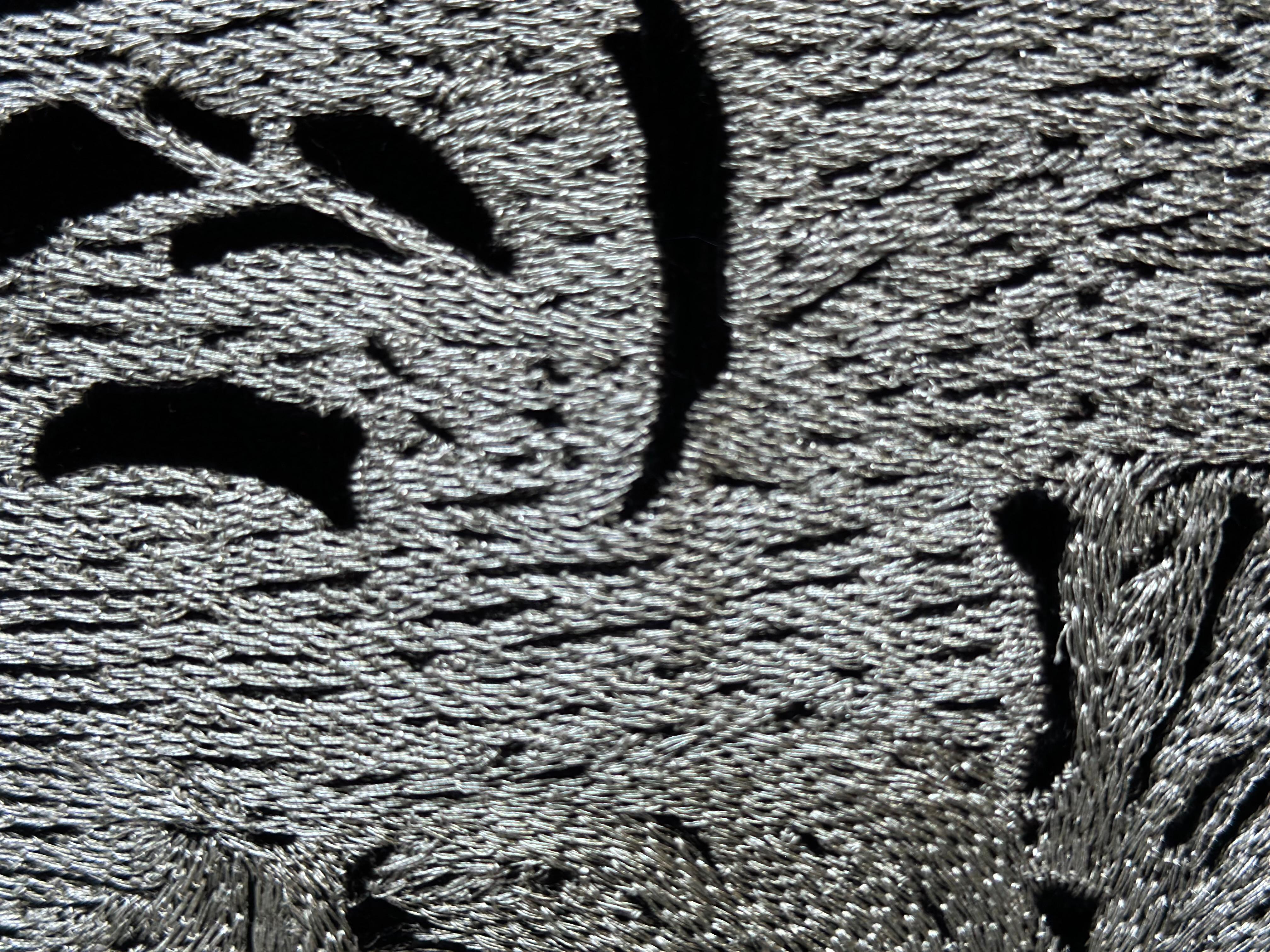 Wandteppich Silberne Stickerei, nach Meister und Margarita von Michael Bulgakov im Angebot 2