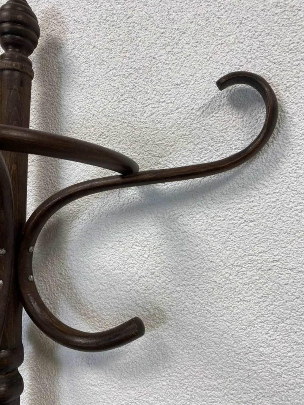 Wall Thonet Coat Hanger In Excellent Condition In Banská Štiavnica, SK