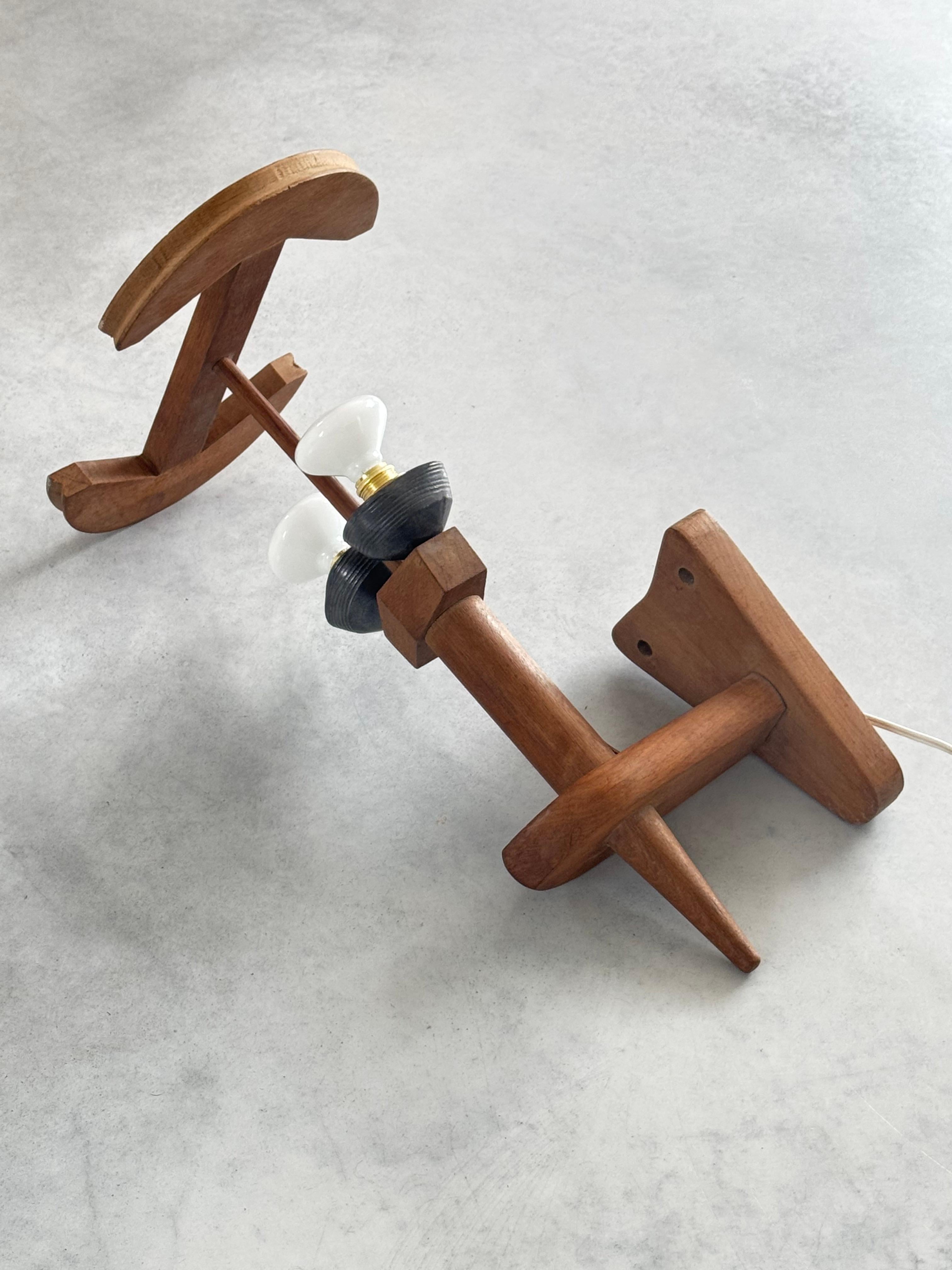 Wall torch Lamp in Solid Oak, Design by Guillerme et Chambron, France 1960s For Sale 8