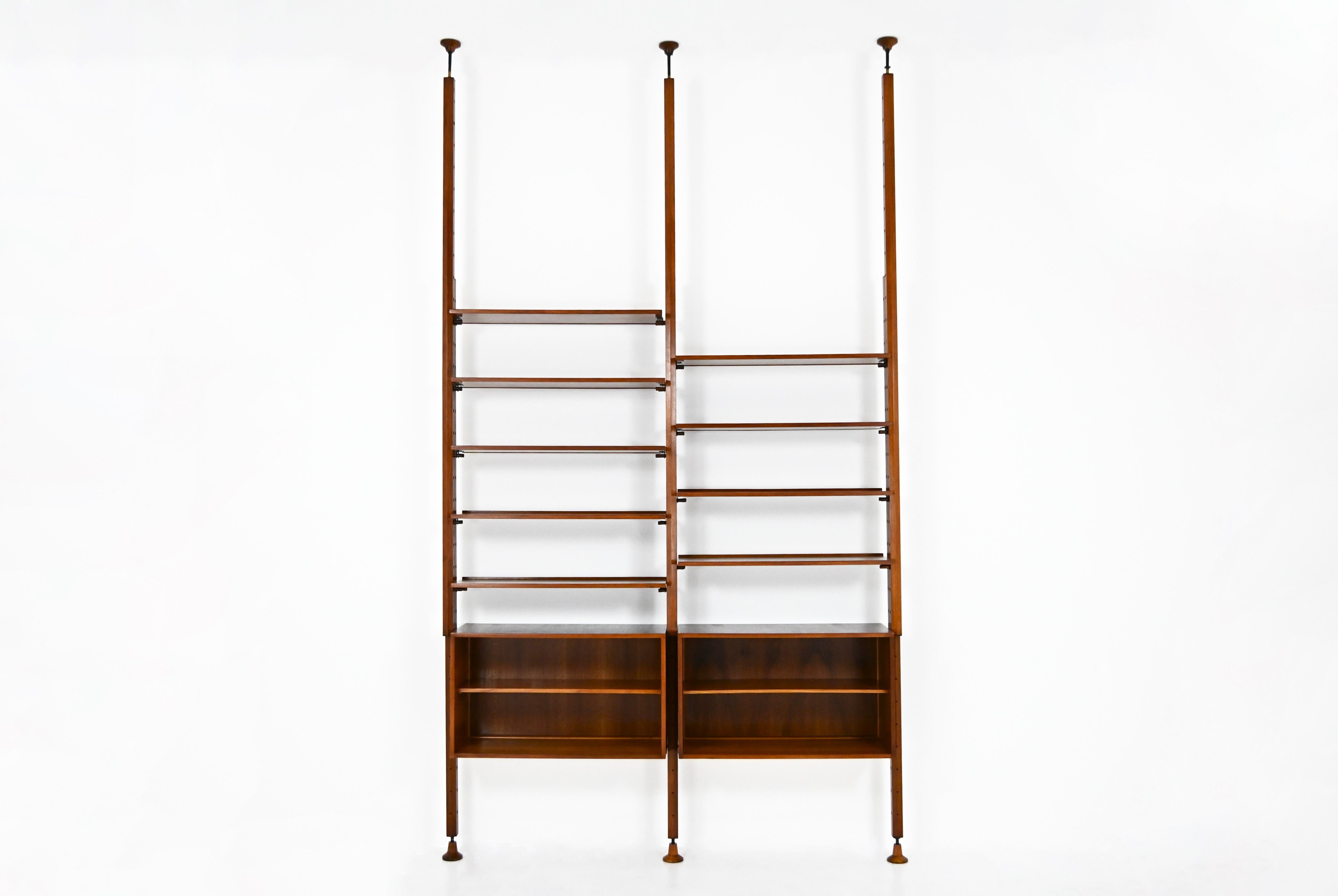 Wall Unit by Leonardo Fiori for Isa Bergamo, 1960s In Good Condition For Sale In bruxelles, BE