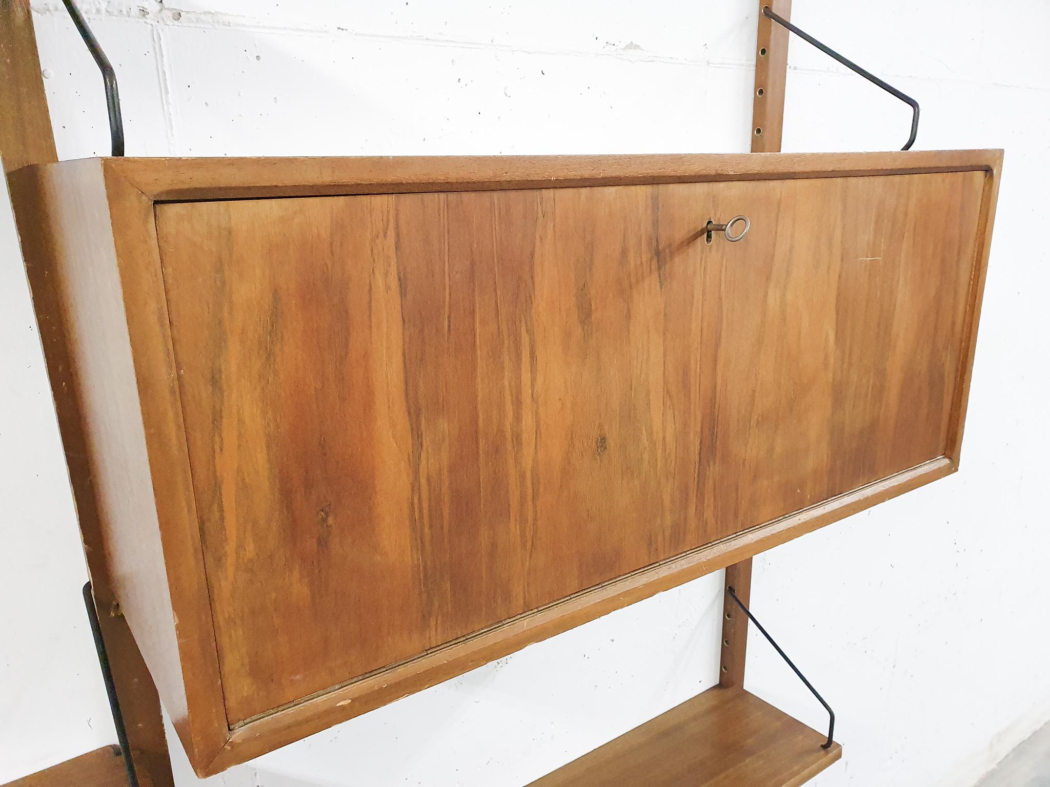 Wall Unit in Elmwood by Poul Cadovius for Royal System, Denmark, 1950s For Sale 2