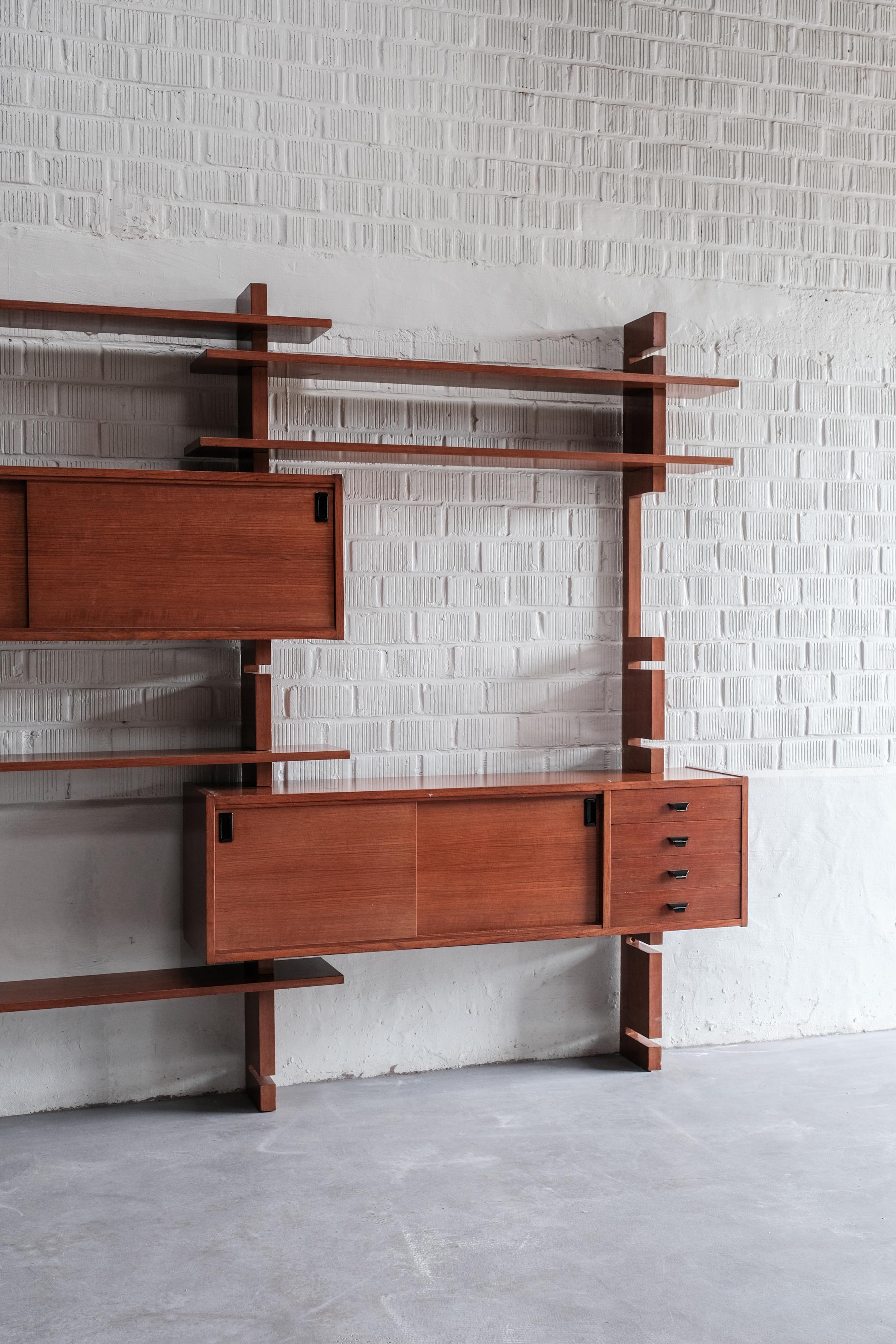 Mid-Century Modern Wall unit in wood by Amma Torino, Italy 1970, Mid-century Modern