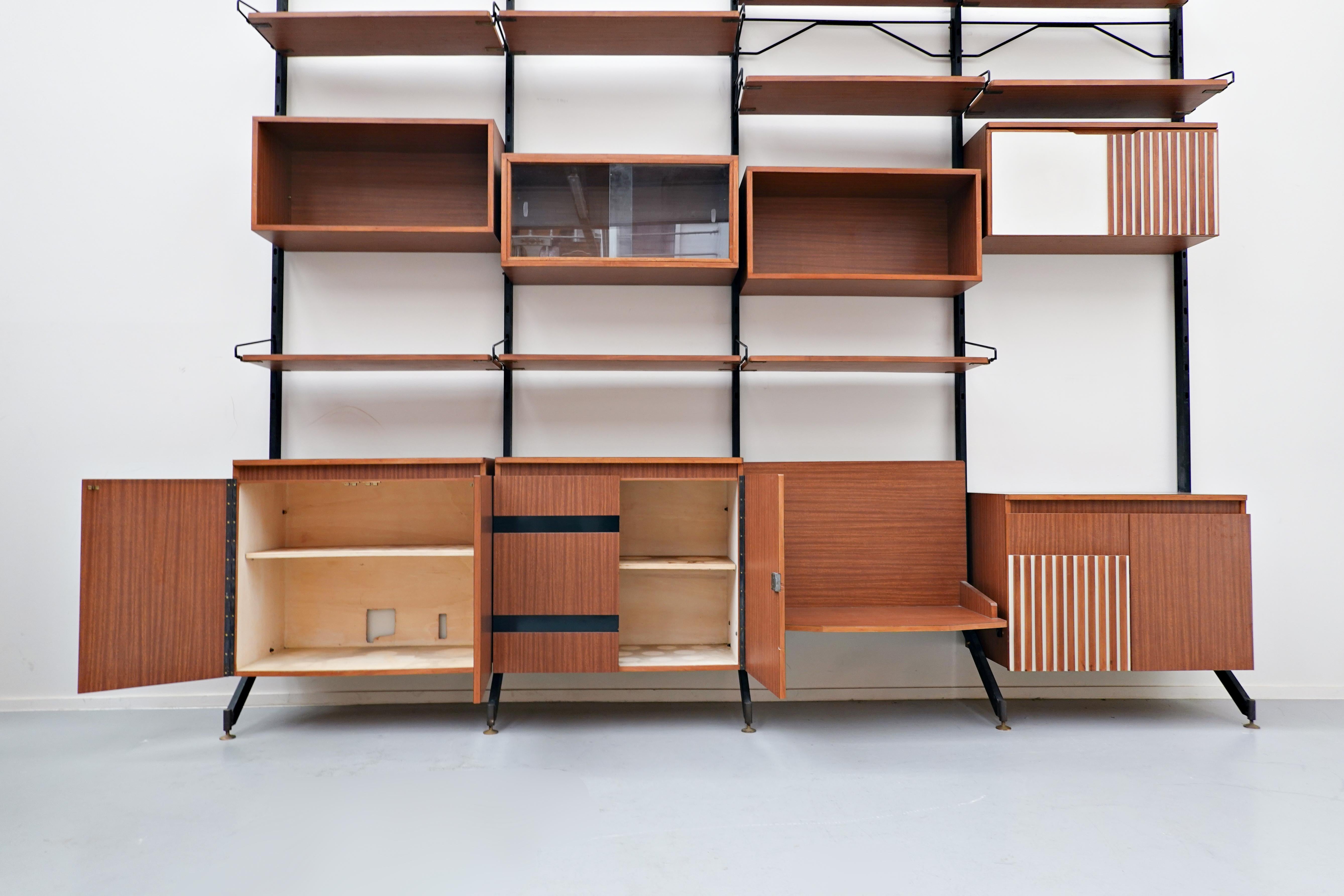 Mid-Century Modern Italian Wall Unit Model ''Urio'' by Ico Parisi for MIM, 1960s For Sale 12