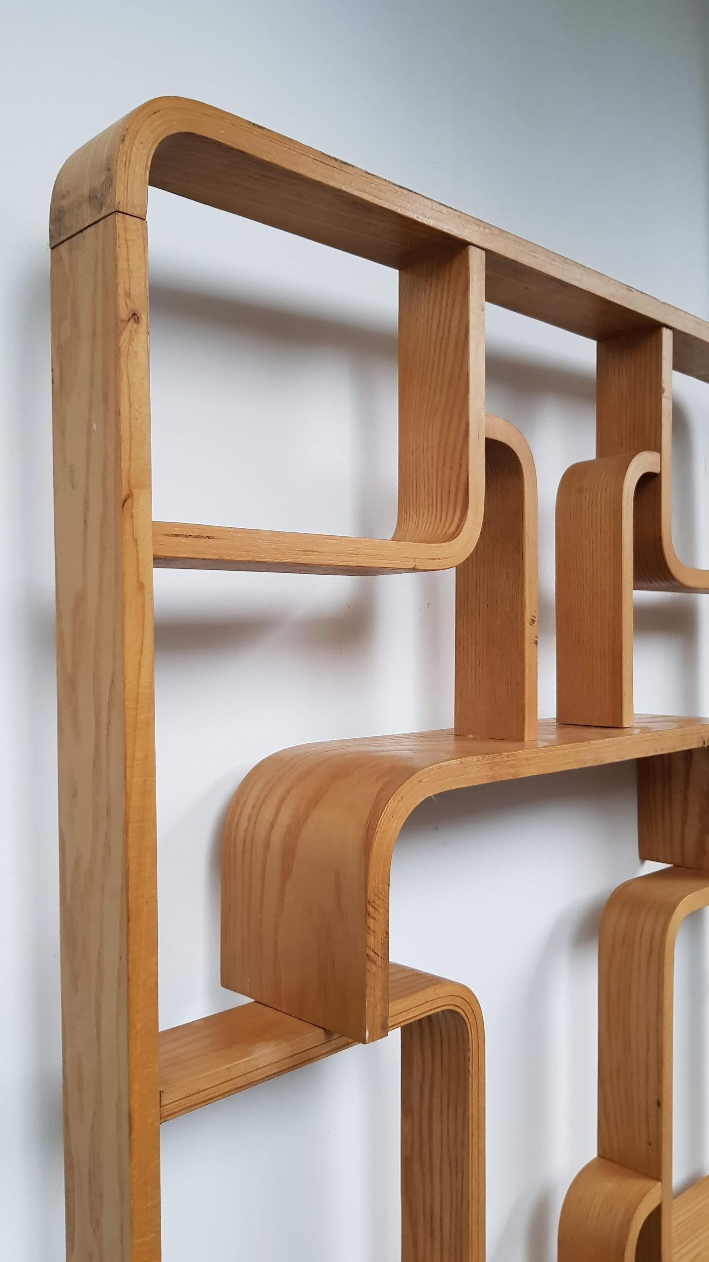 Wall Unit/Room Divider by Ludvik Volak for Drevopodnik Holesov ‘Round Corners’ 2 In Good Condition In Hilversum, NL