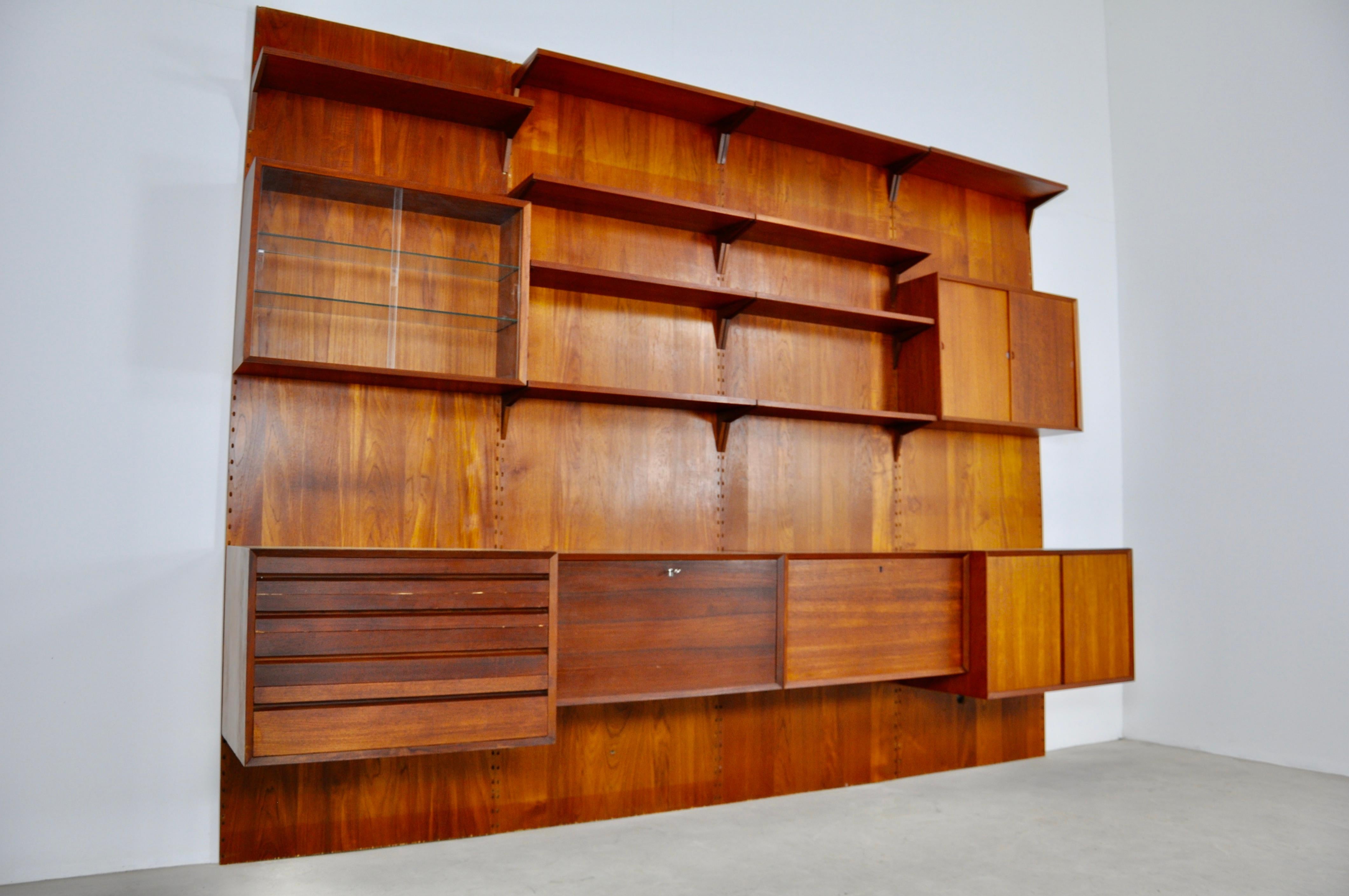 Wall Unit Royal System by Poul Cadovuis, 1960s In Good Condition In Lasne, BE