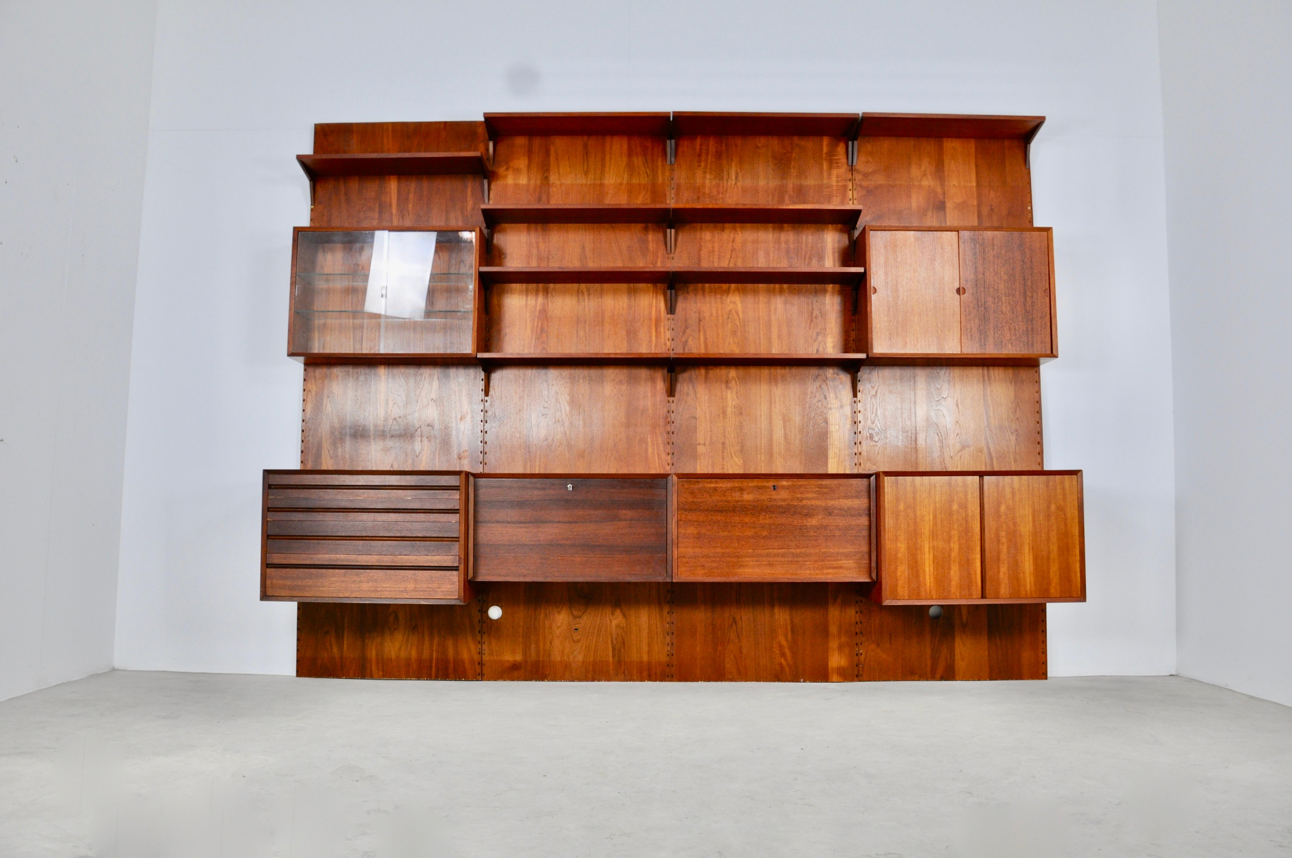 Mid-20th Century Wall Unit Royal System by Poul Cadovuis, 1960s