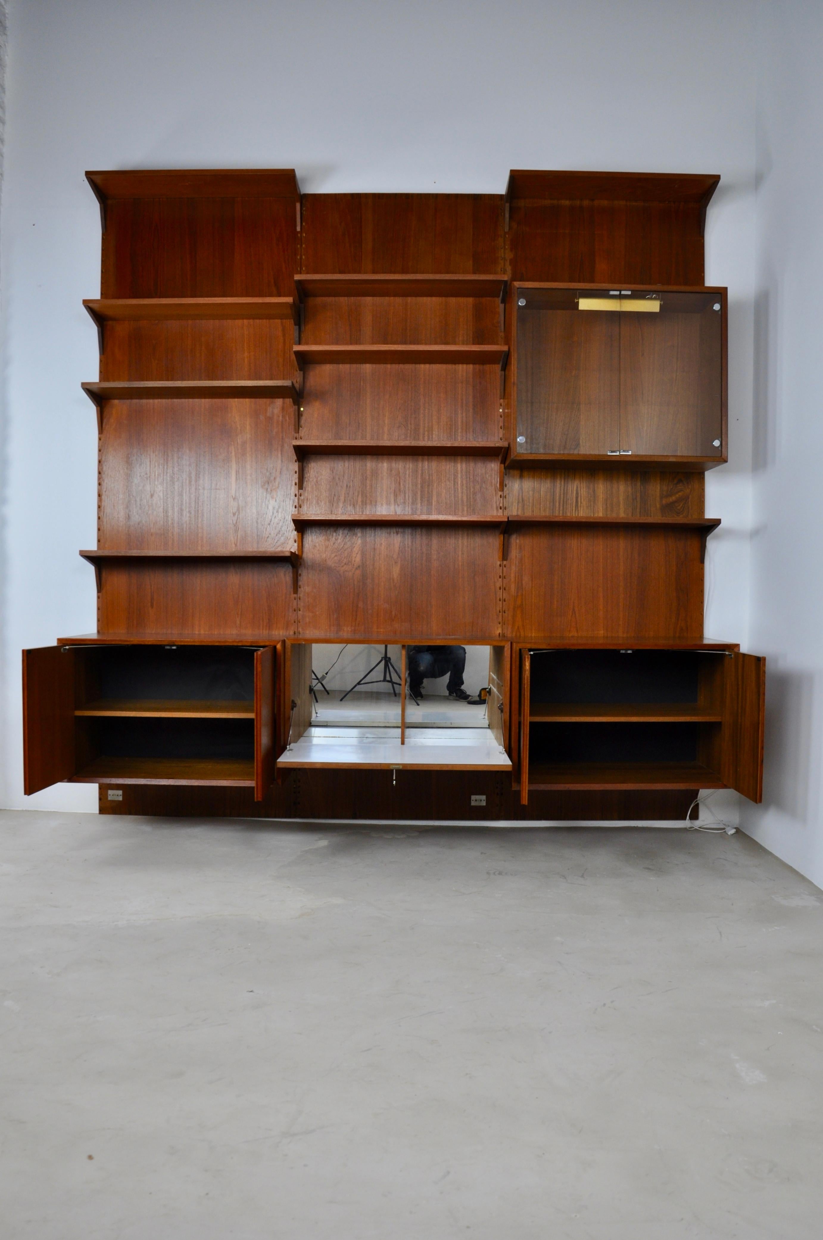 Mid-20th Century Wall Unit Royal System by Poul Cadovuis, 1960s