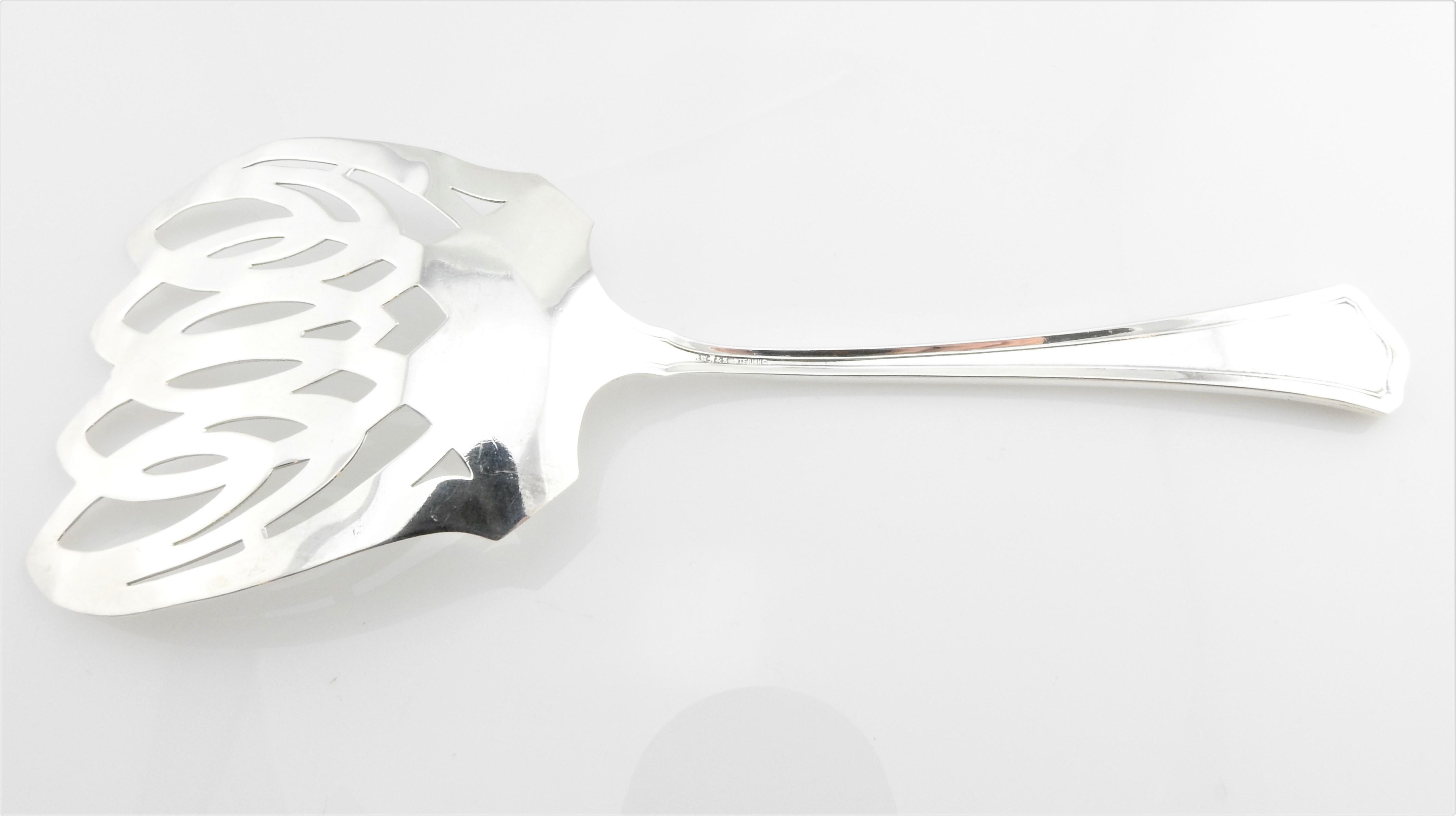 Argent sterling Serveur à asperges Wallace and Sons en argent sterling en vente