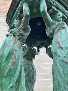 "Wallace Fountain", dans une fontaine en fonte