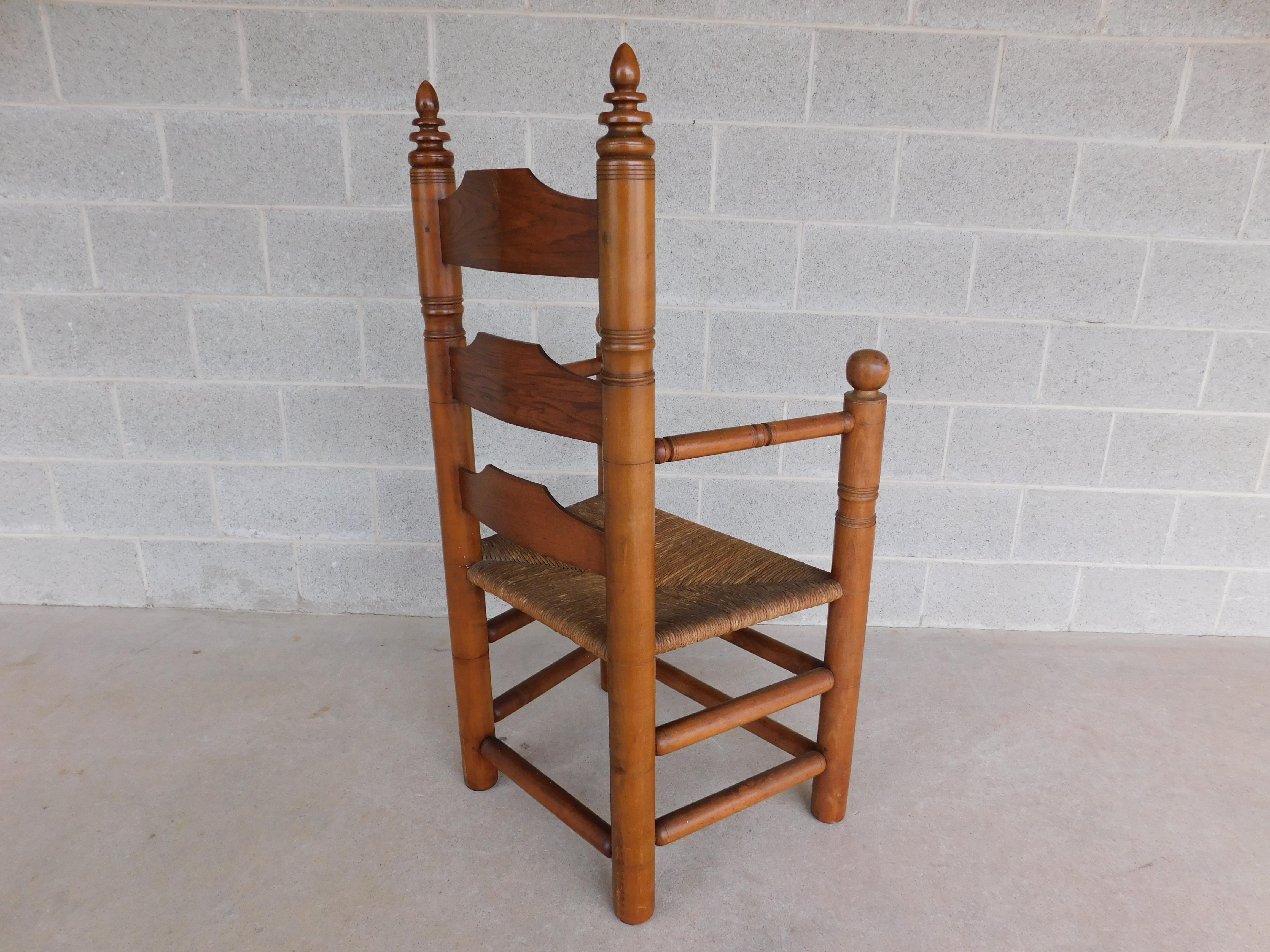 Wallace Nutting #393 Pilgrim Ladder Back Arm Chair For Sale 2
