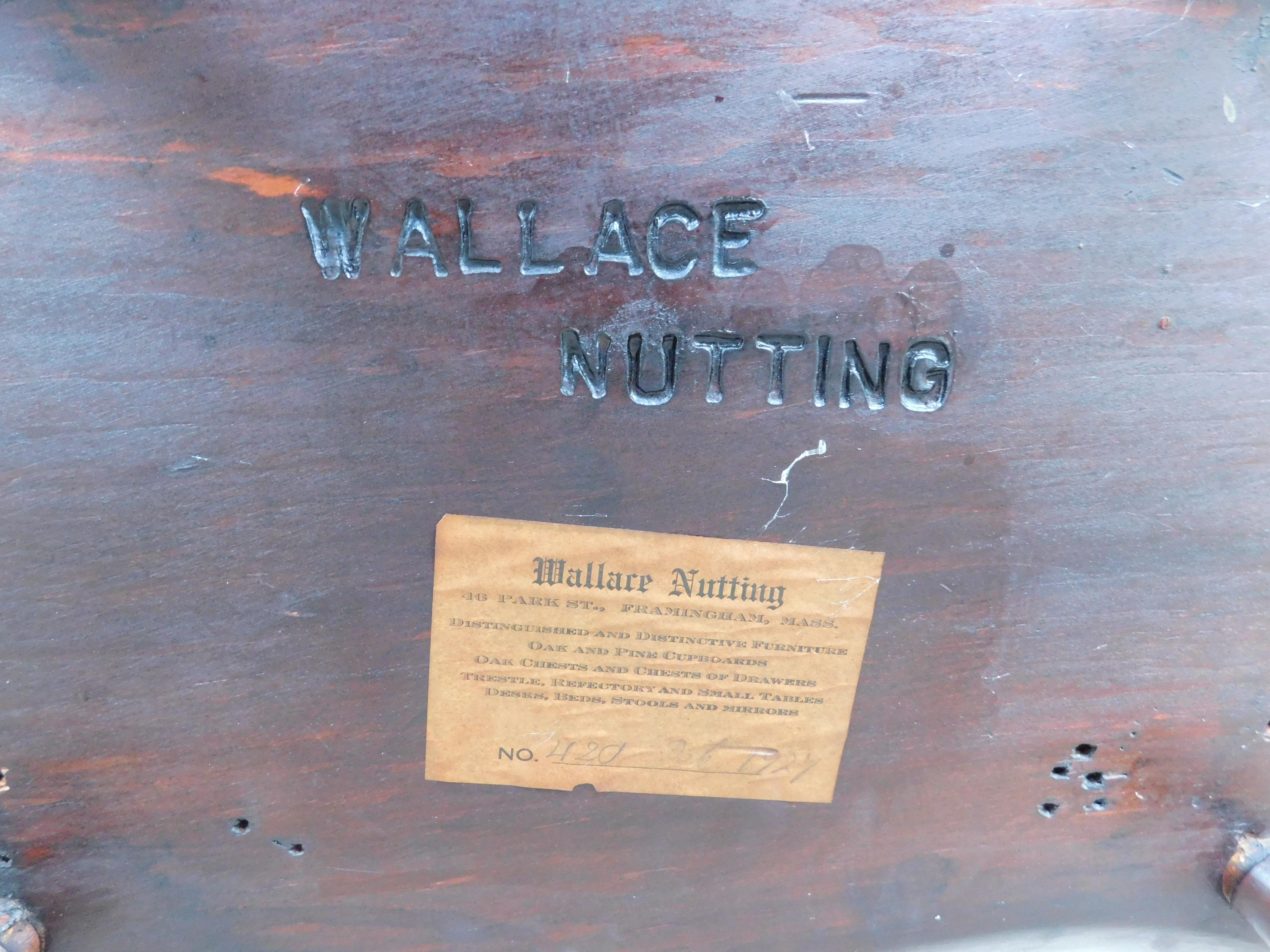 Wallace Nutting #420 Chaise à bras Windsor à dossier arrondi en vente 2