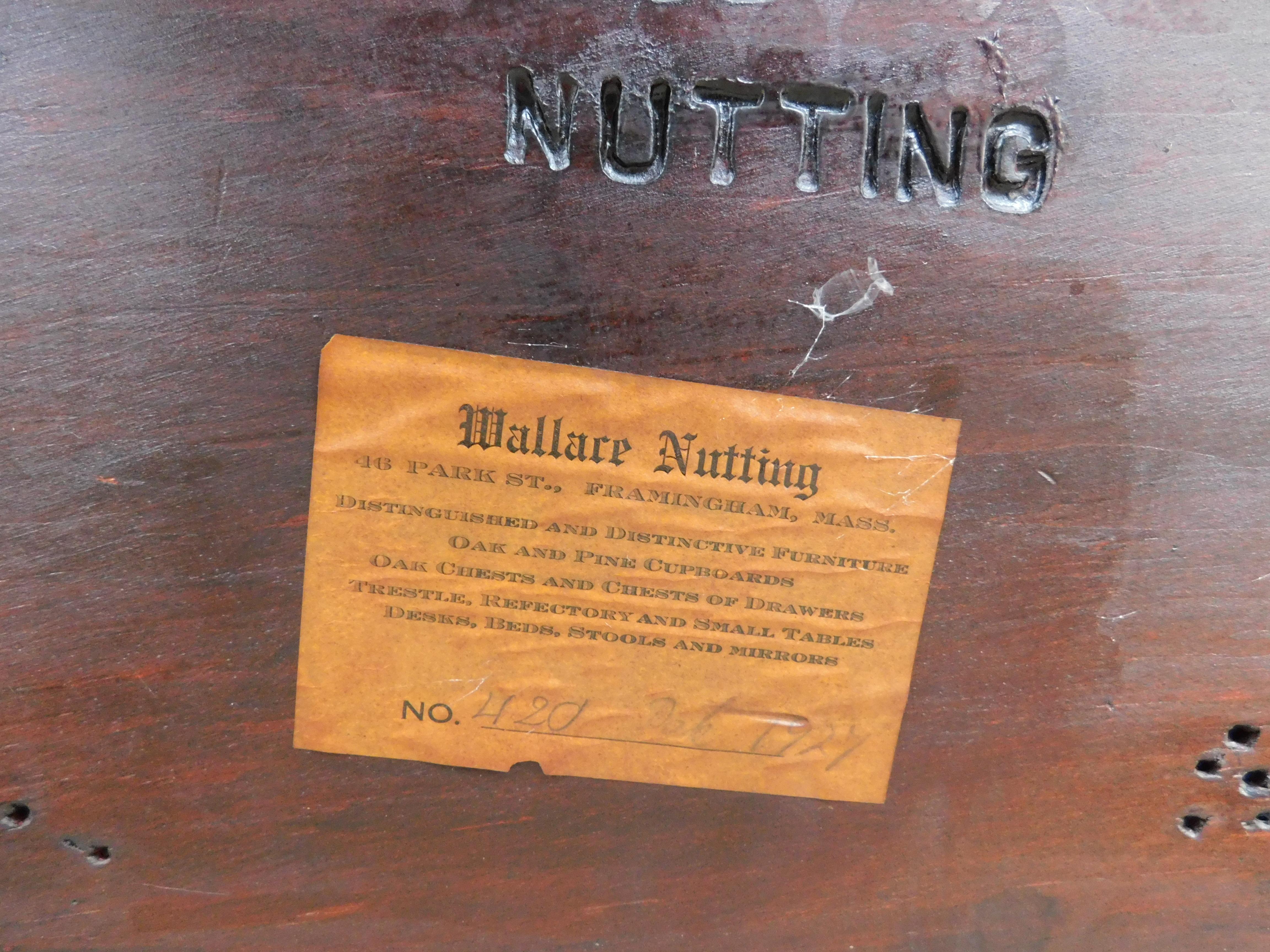 Wallace Nutting #420 Chaise à bras Windsor à dossier arrondi en vente 3