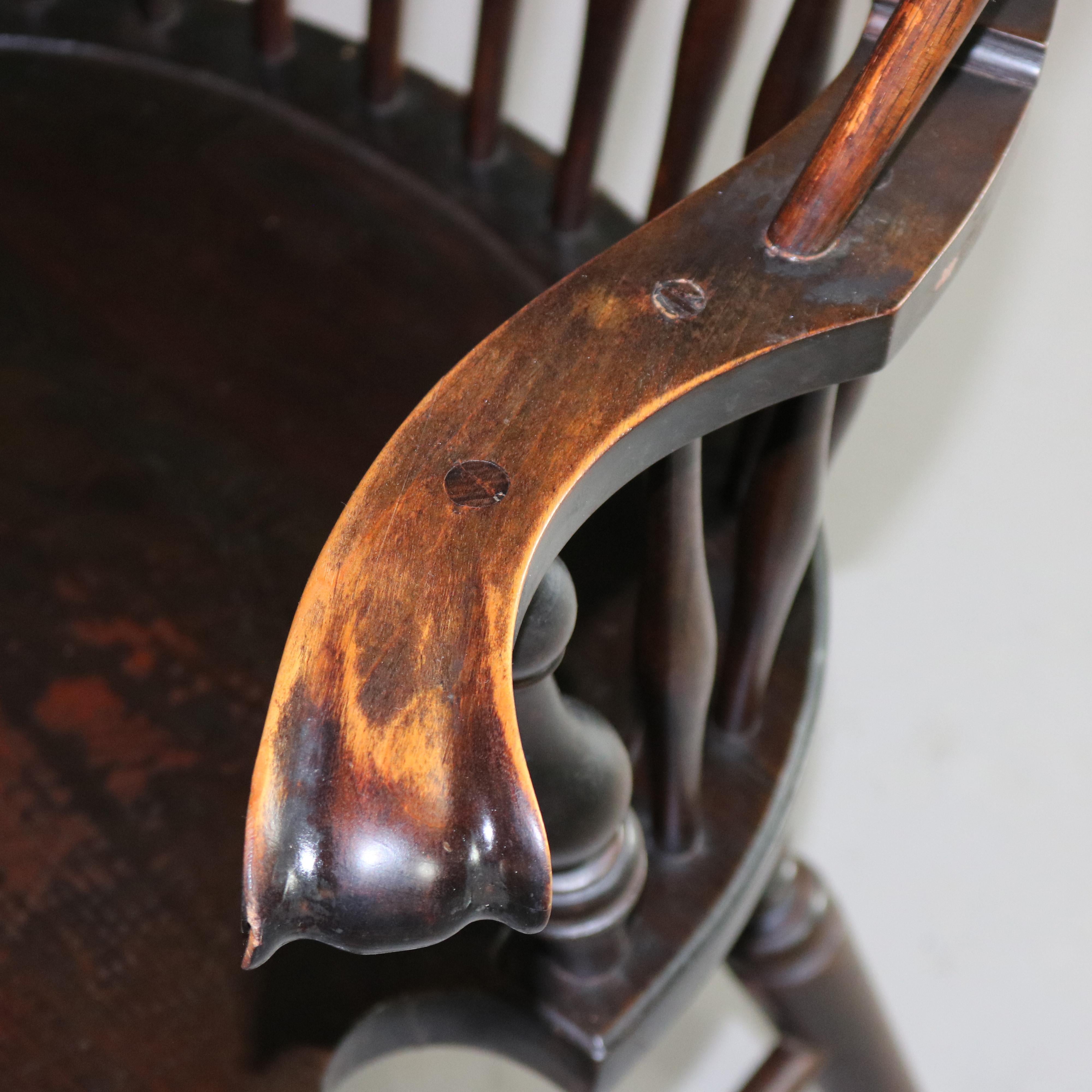 Wallace Nutting Americana Handmade Fan-Back Oak Windsor Chairs, 20th Century 1