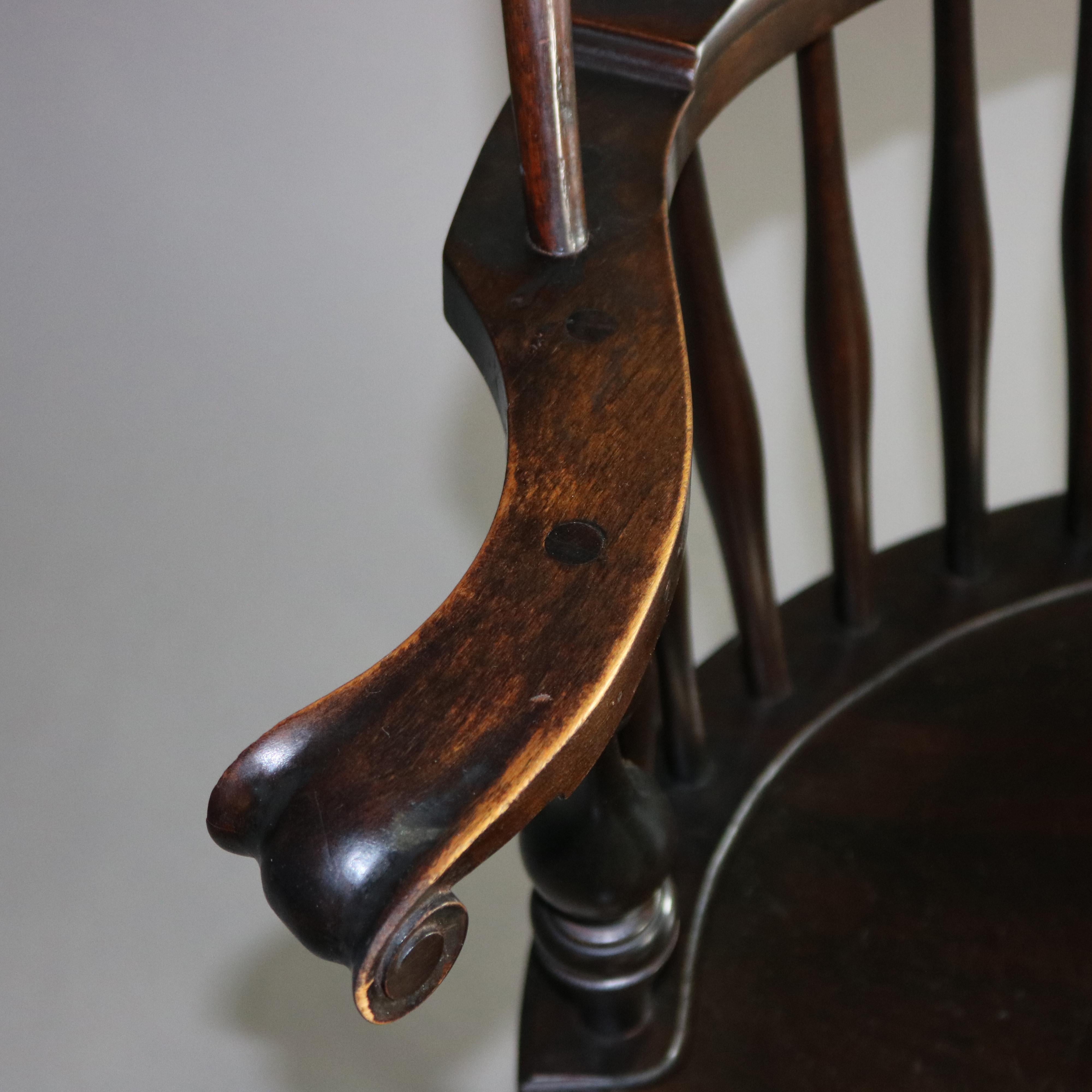 Wallace Nutting Americana Handmade Fan-Back Oak Windsor Chairs, 20th Century In Good Condition In Big Flats, NY