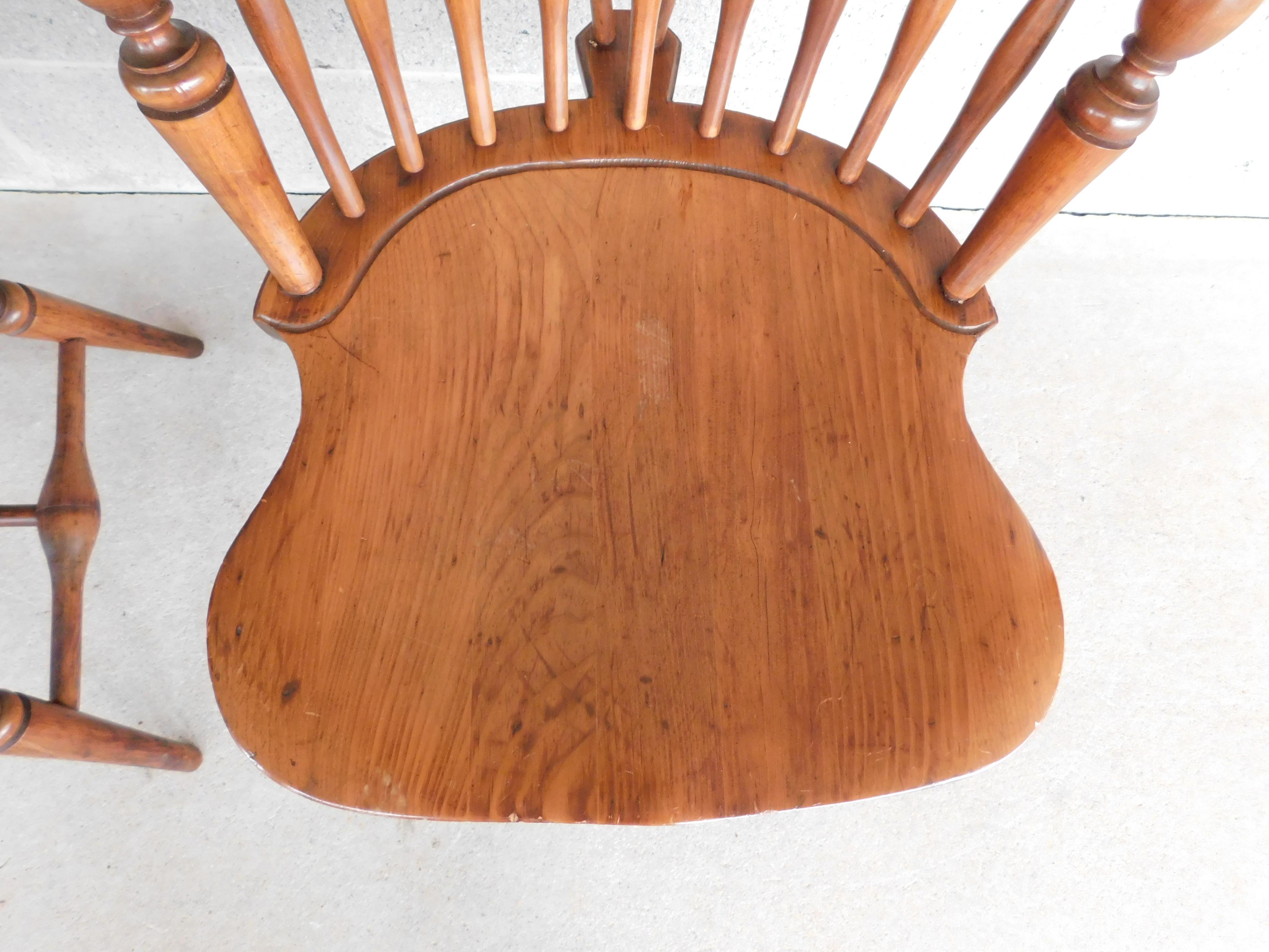 Hand-Crafted Wallace Nutting Brace Back Windsor Side Chairs #326 - Set of 4