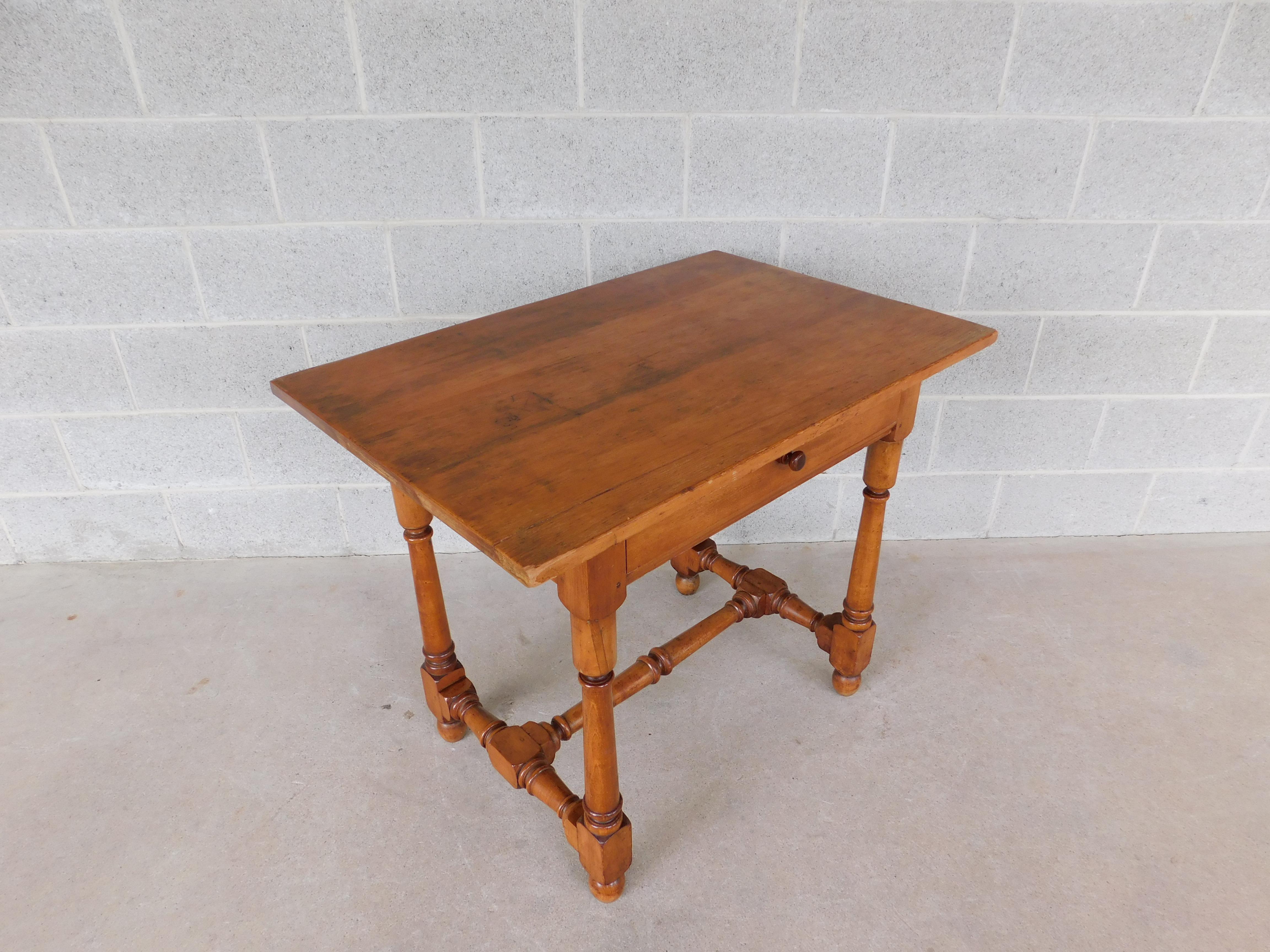 Wallace Nutting Tavern Table #660 For Sale 2