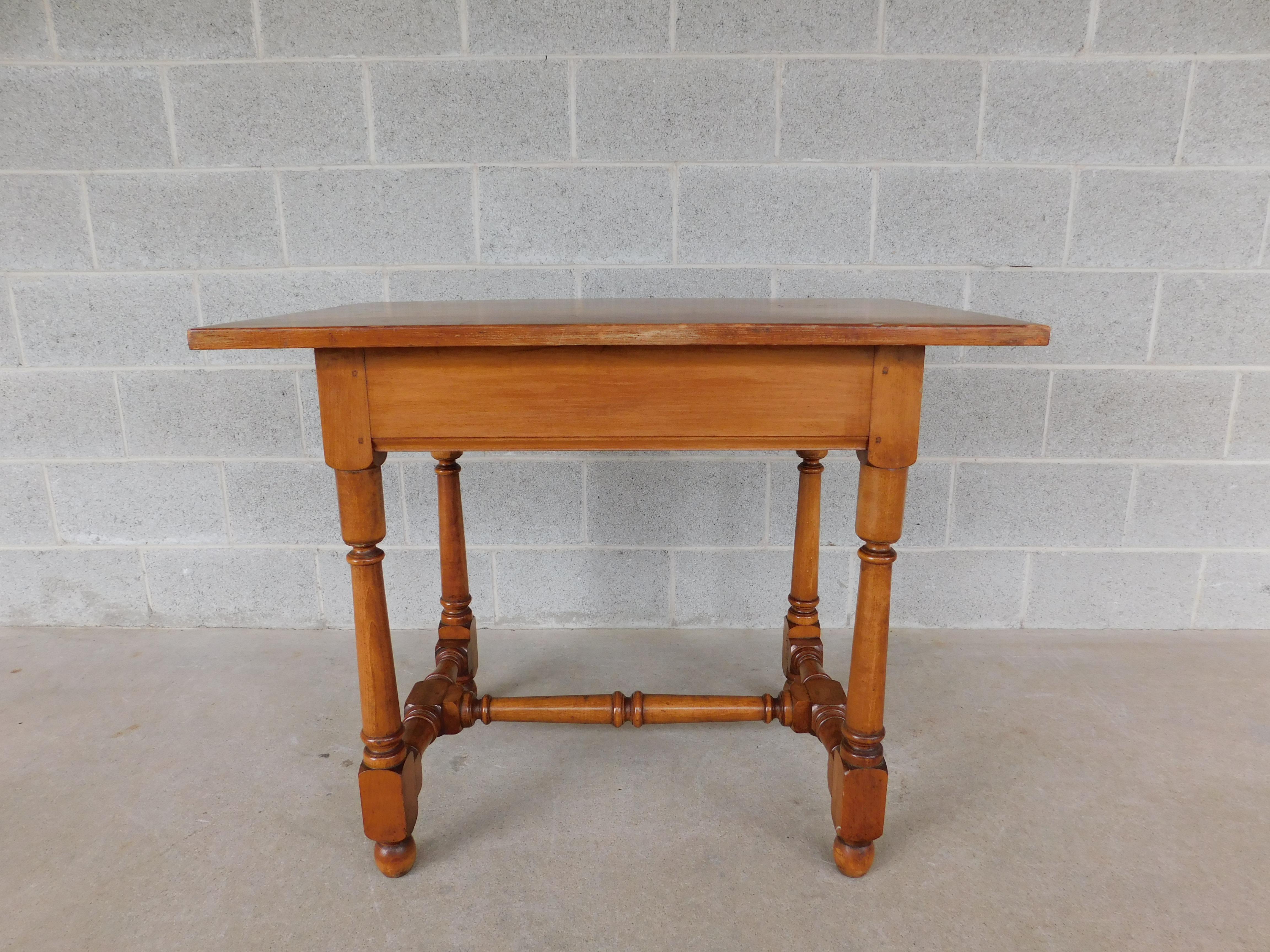 Wallace Nutting Tavern Table #660 For Sale 5