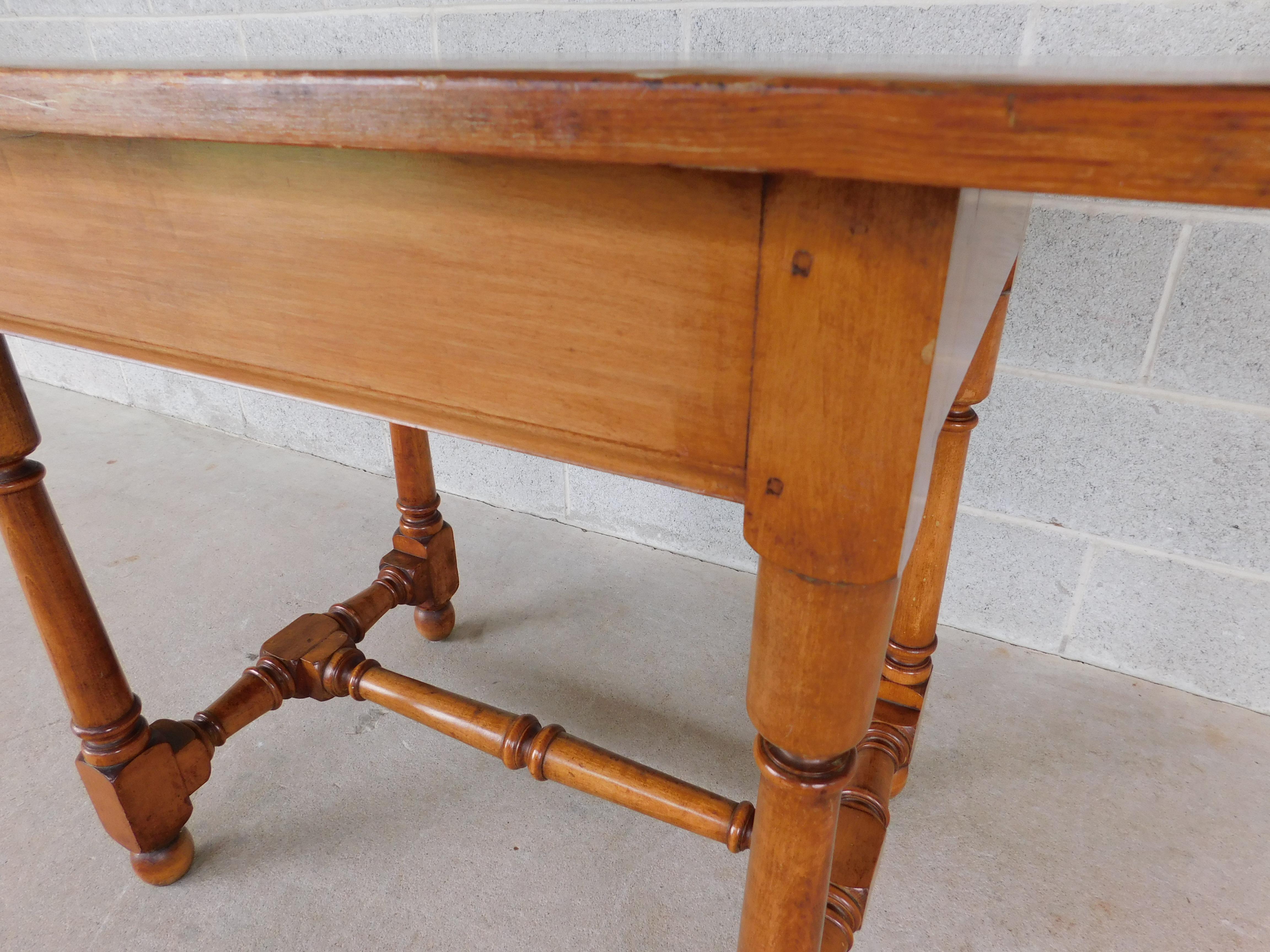 Wallace Nutting Tavern Table #660 For Sale 6