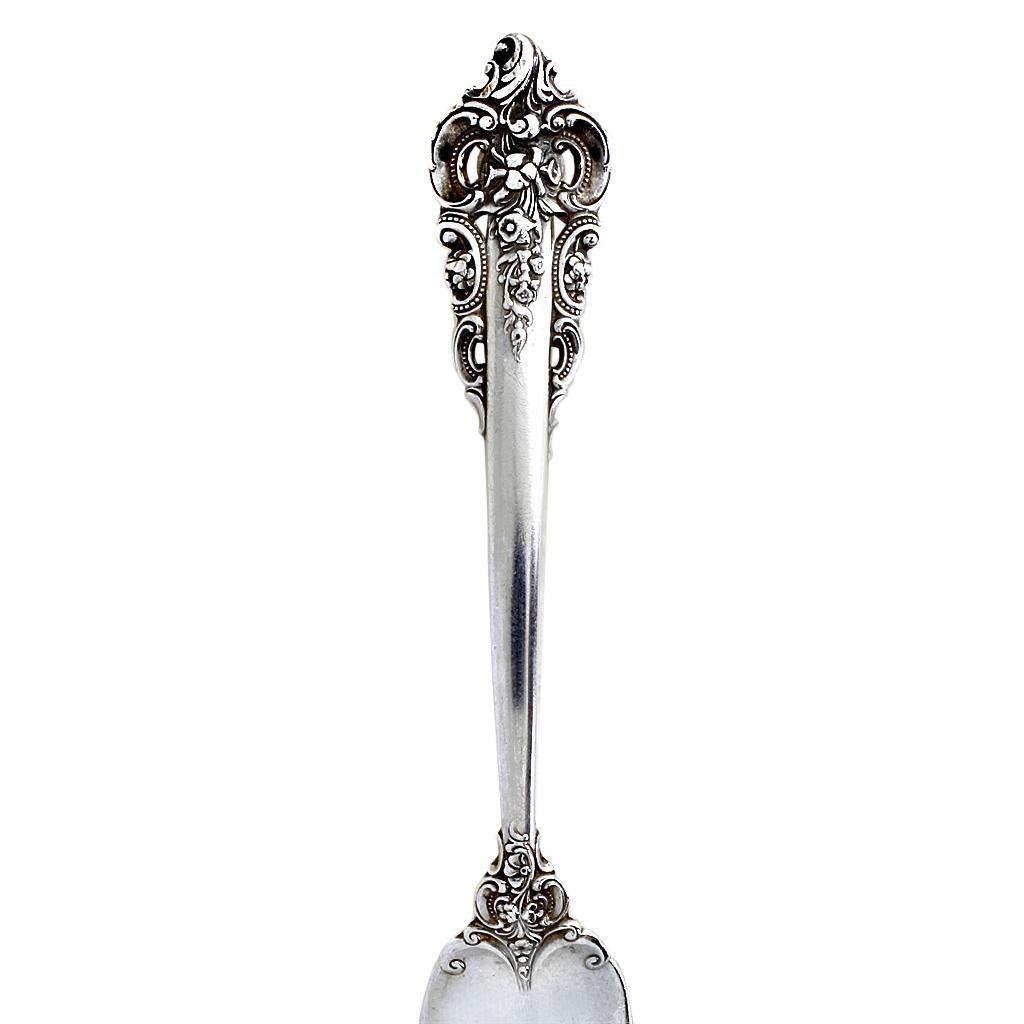 35 piece sterling silver Wallace Silver, Grande Baroque flatware set designer William S. Warren, issue date 1941 no monograms.

Metal Type: Sterling Silver

Hallmarks: Wallace Sterling, Makers Mark

Metal Finish: Polish, Natural