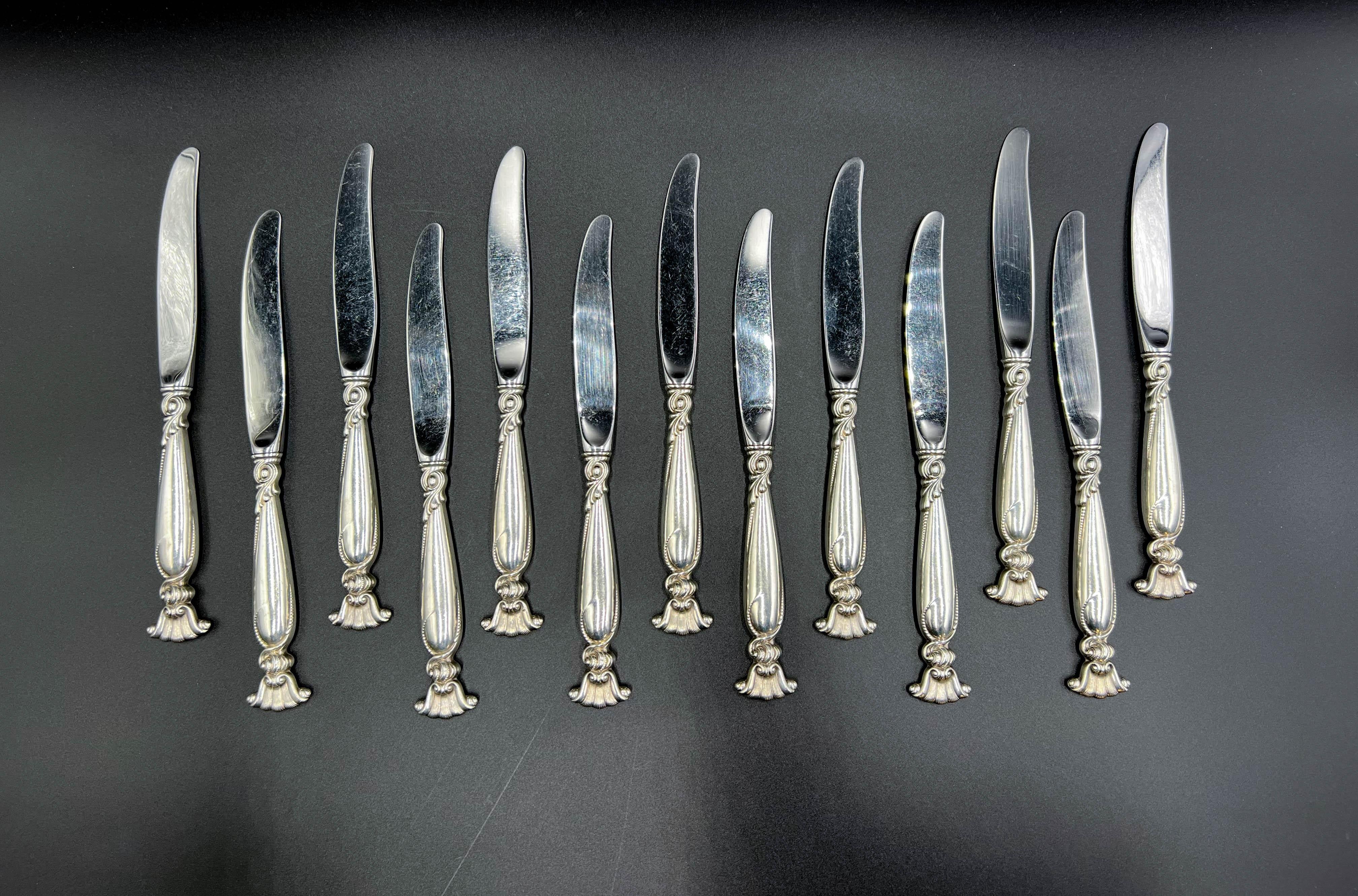 Américain Service de couverts Wallace en argent sterling, 98 Pieces 