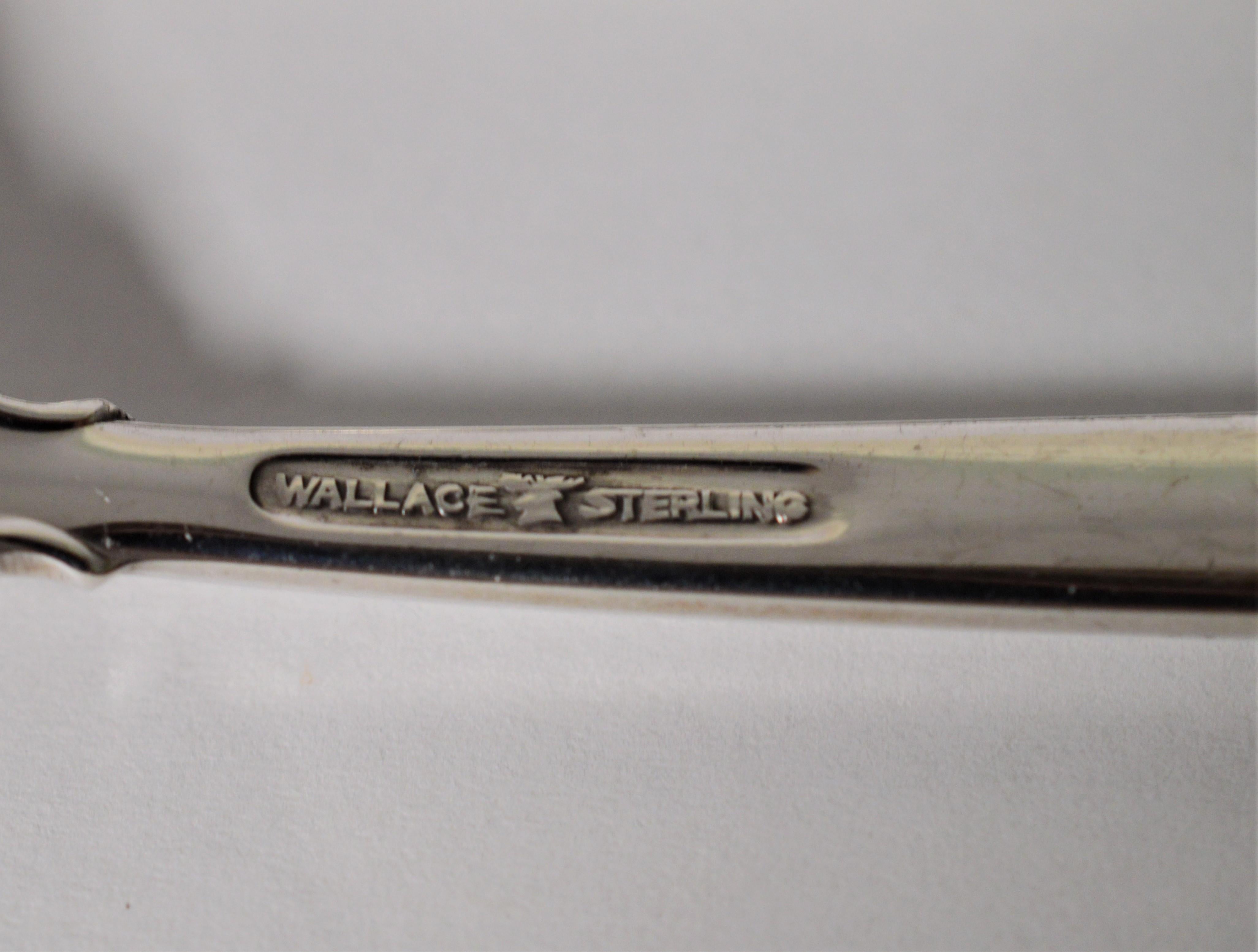 Wallace Sterling Silver Grande Baroque Seven Piece Flatware Place Setting In Excellent Condition In Mount Kisco, NY
