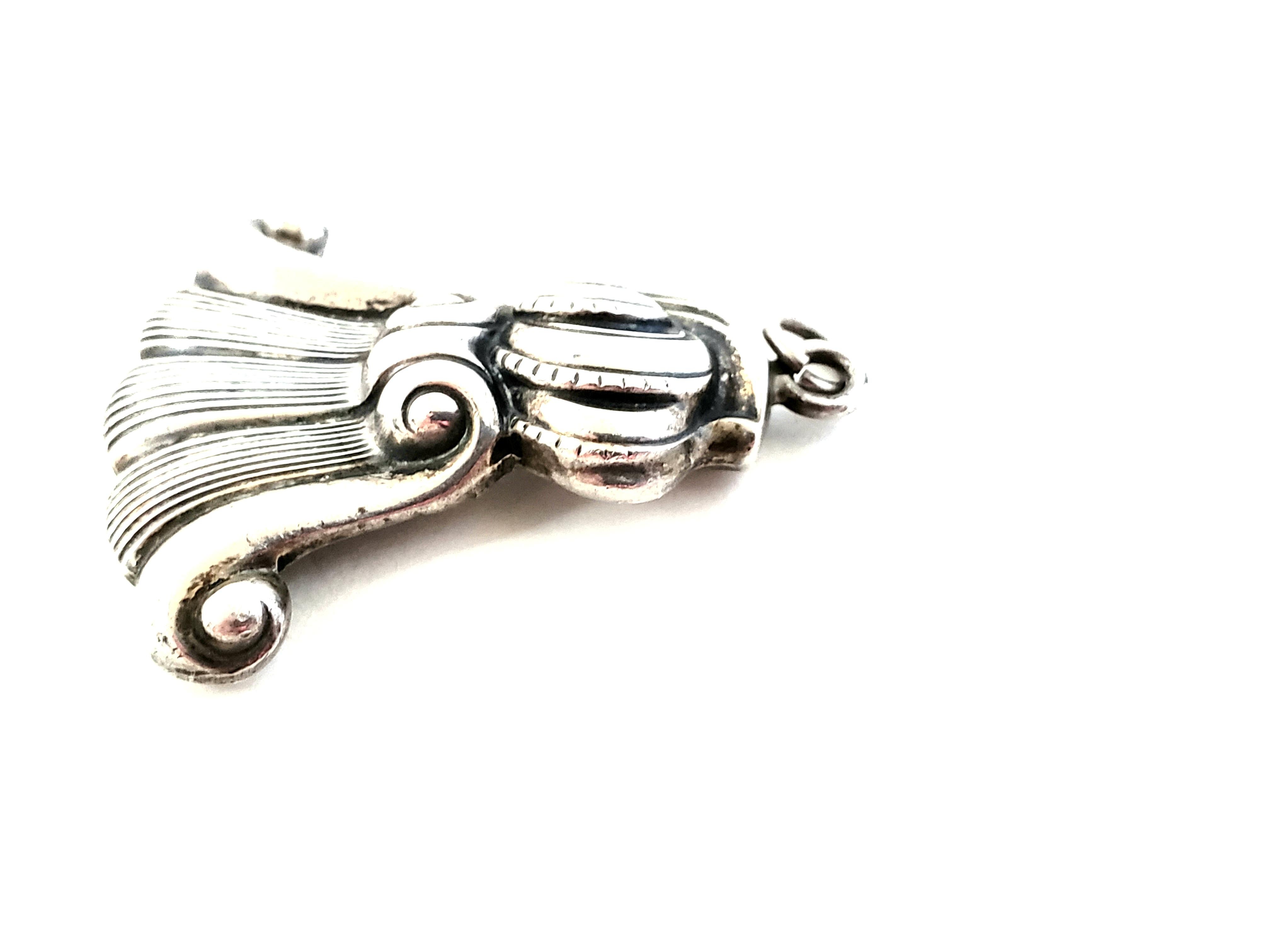 Women's or Men's Wallace Sterling Silver Romance of the Sea Shell Tassel Pendant