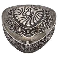 Vintage Wallace Sterling Silver Triangle Trinket Box #22834