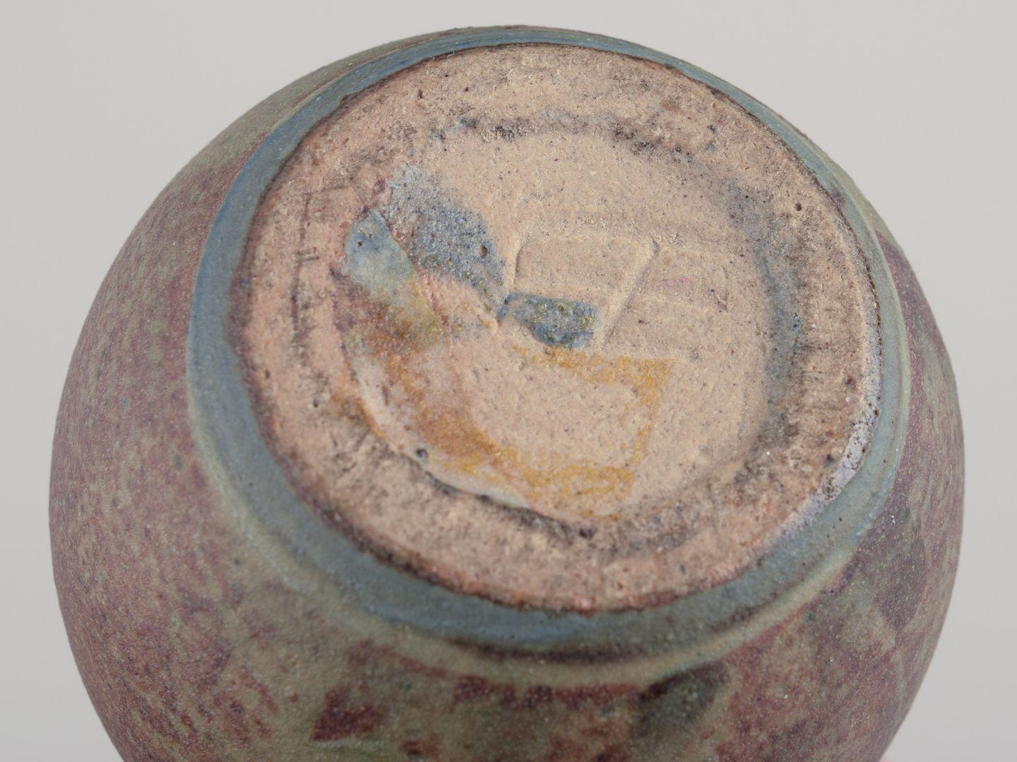 Céramique Wallåkra et divers céramistes suédois. Quatre vases miniatures en céramique. en vente
