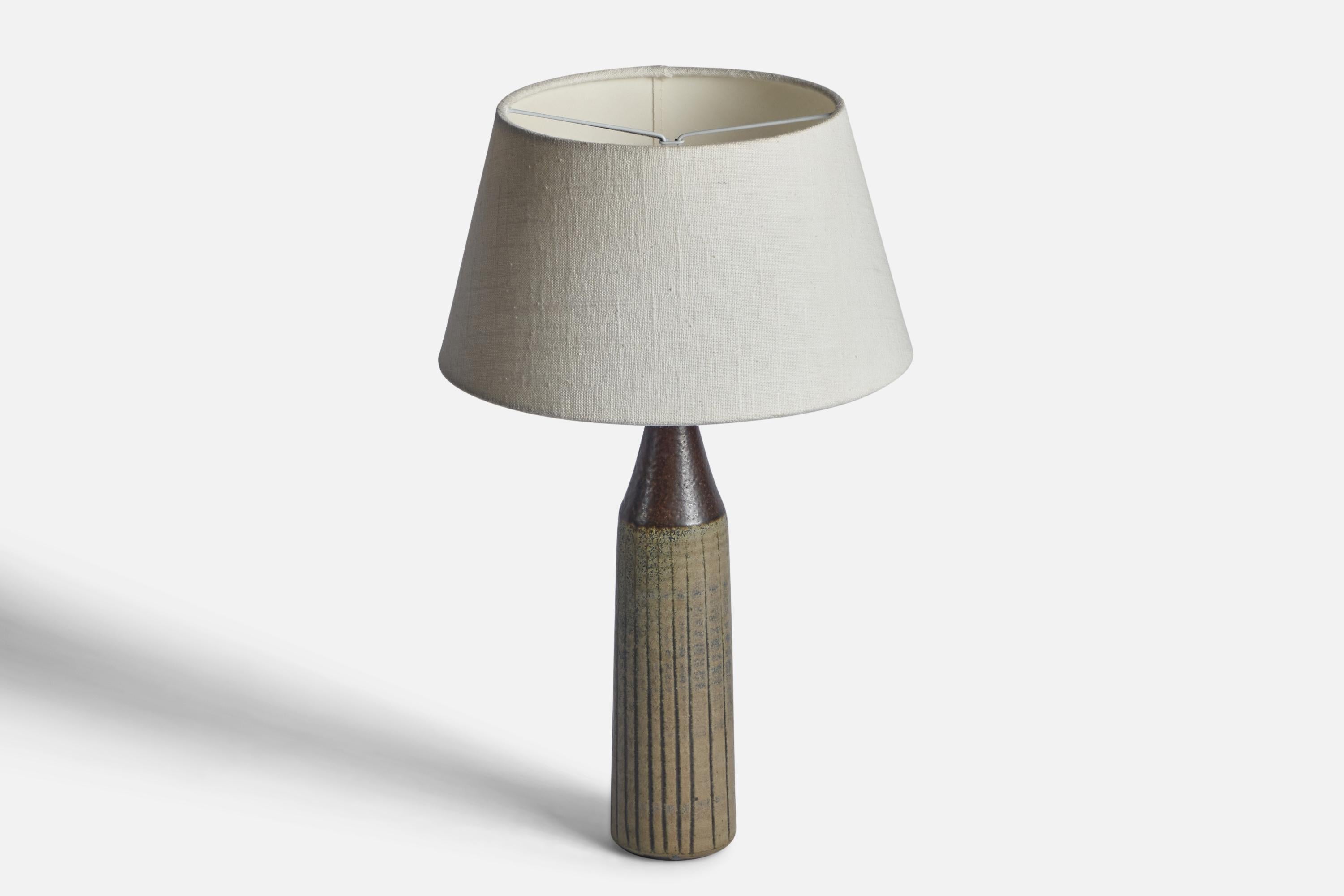 Mid-Century Modern Wallåkra, Table Lamp, Stoneware, Sweden, 1950s For Sale