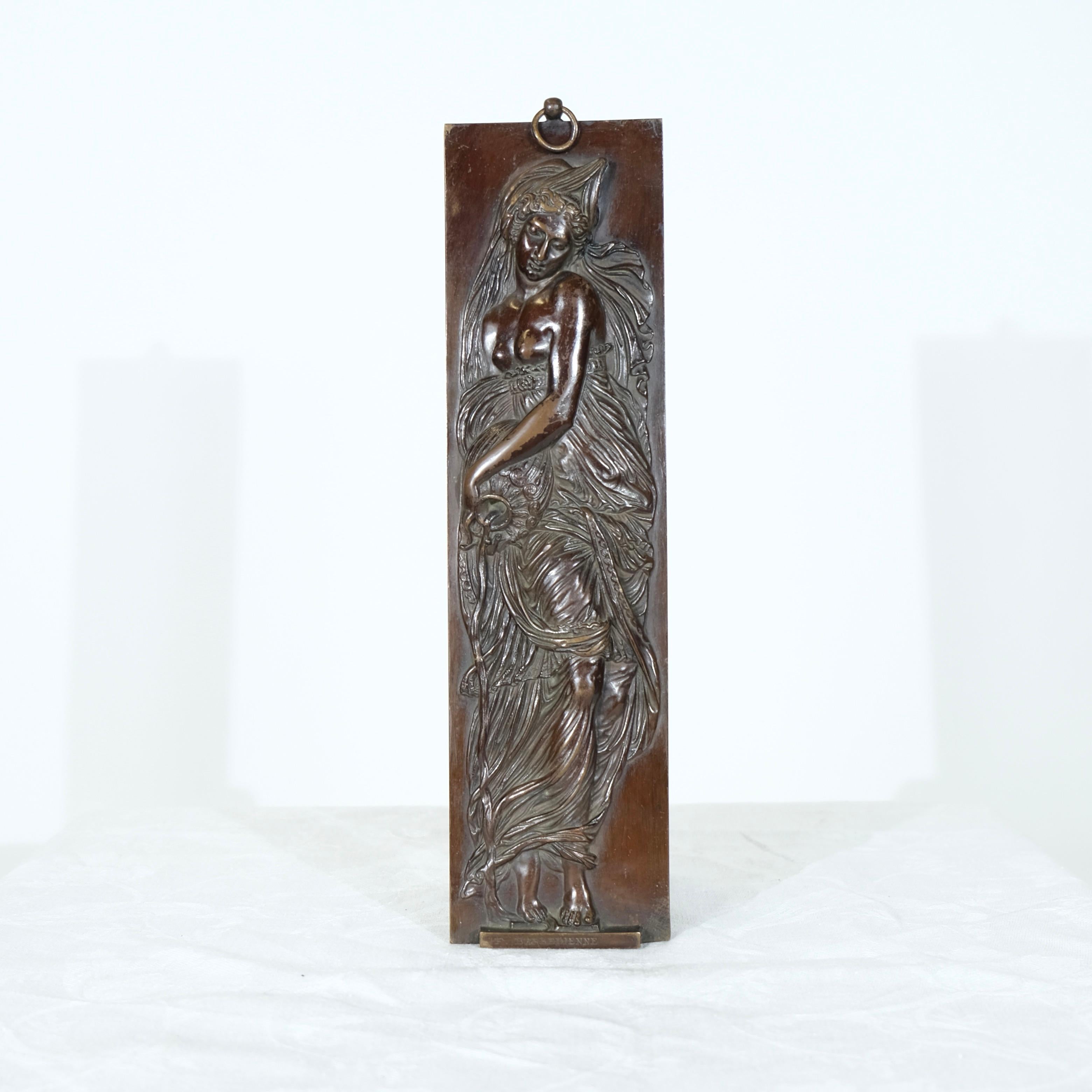 Wandgehangene Bronzeplakette signiert Barbedienne, spätes 19. Jahrhundert (Französisch) im Angebot