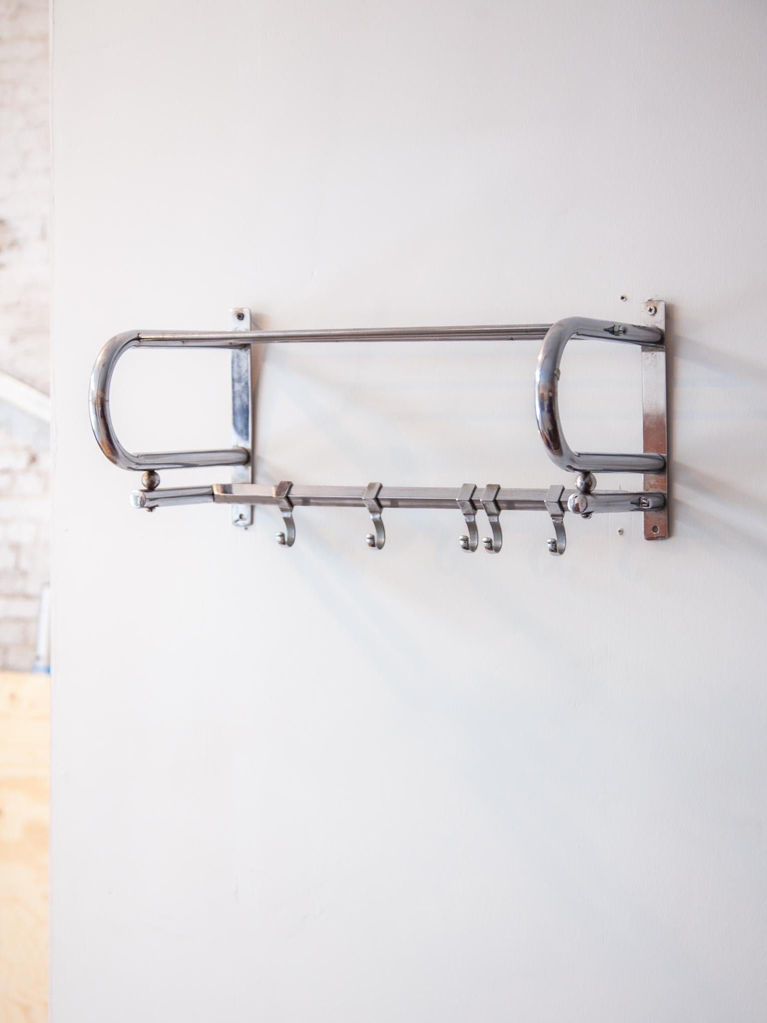 Wall Hanging Coat Rack 1950s Chrome In Good Condition For Sale In Antwerp, BE