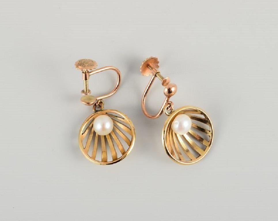 Women's Wallins, Sweden, Pair of Earrings in 14 Carat Gold with Cultured Pearls For Sale