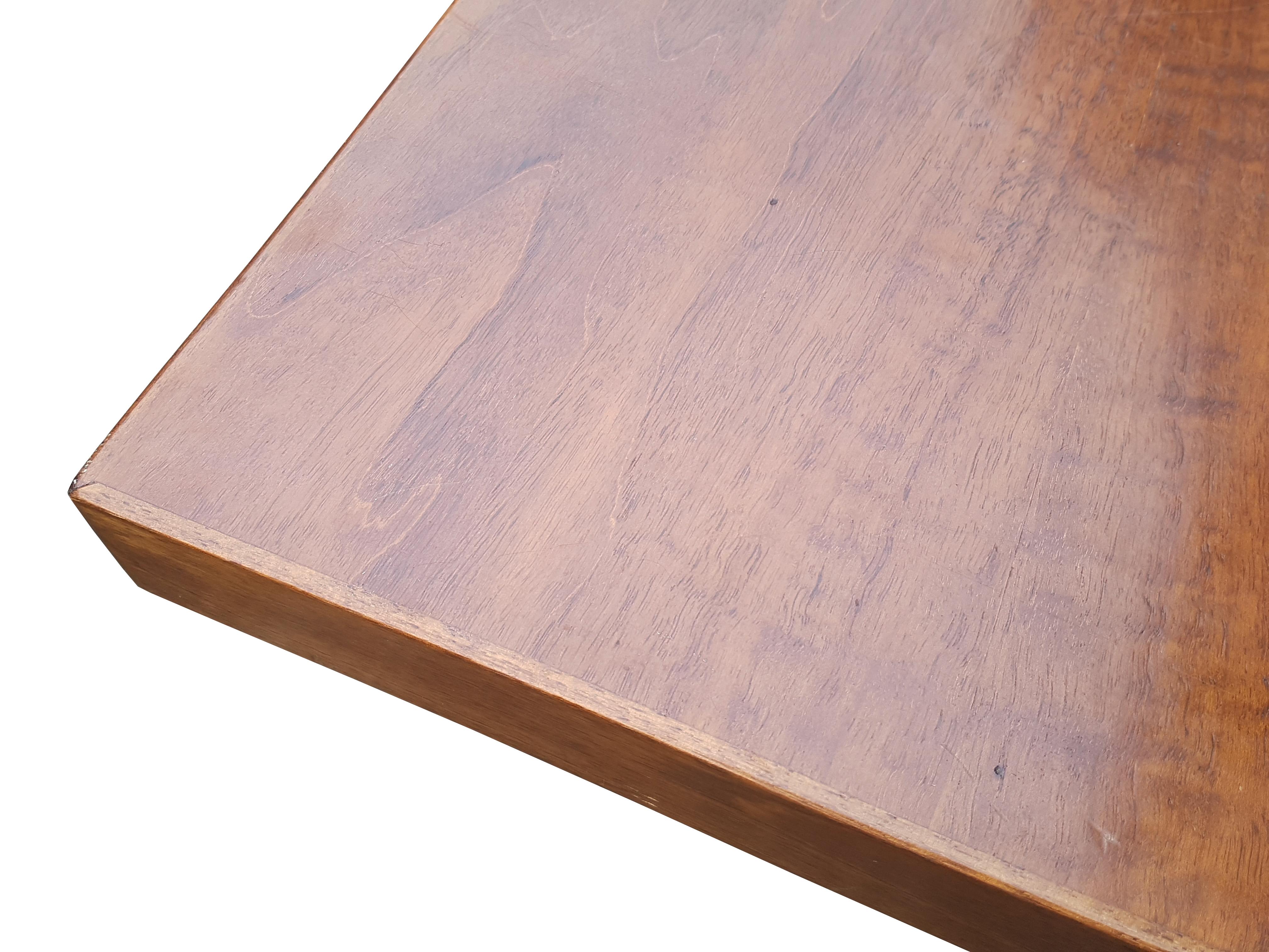 Tisch aus Nussbaumholz von Silvio Coppola für Bernini, 1960er Jahre im Angebot 5