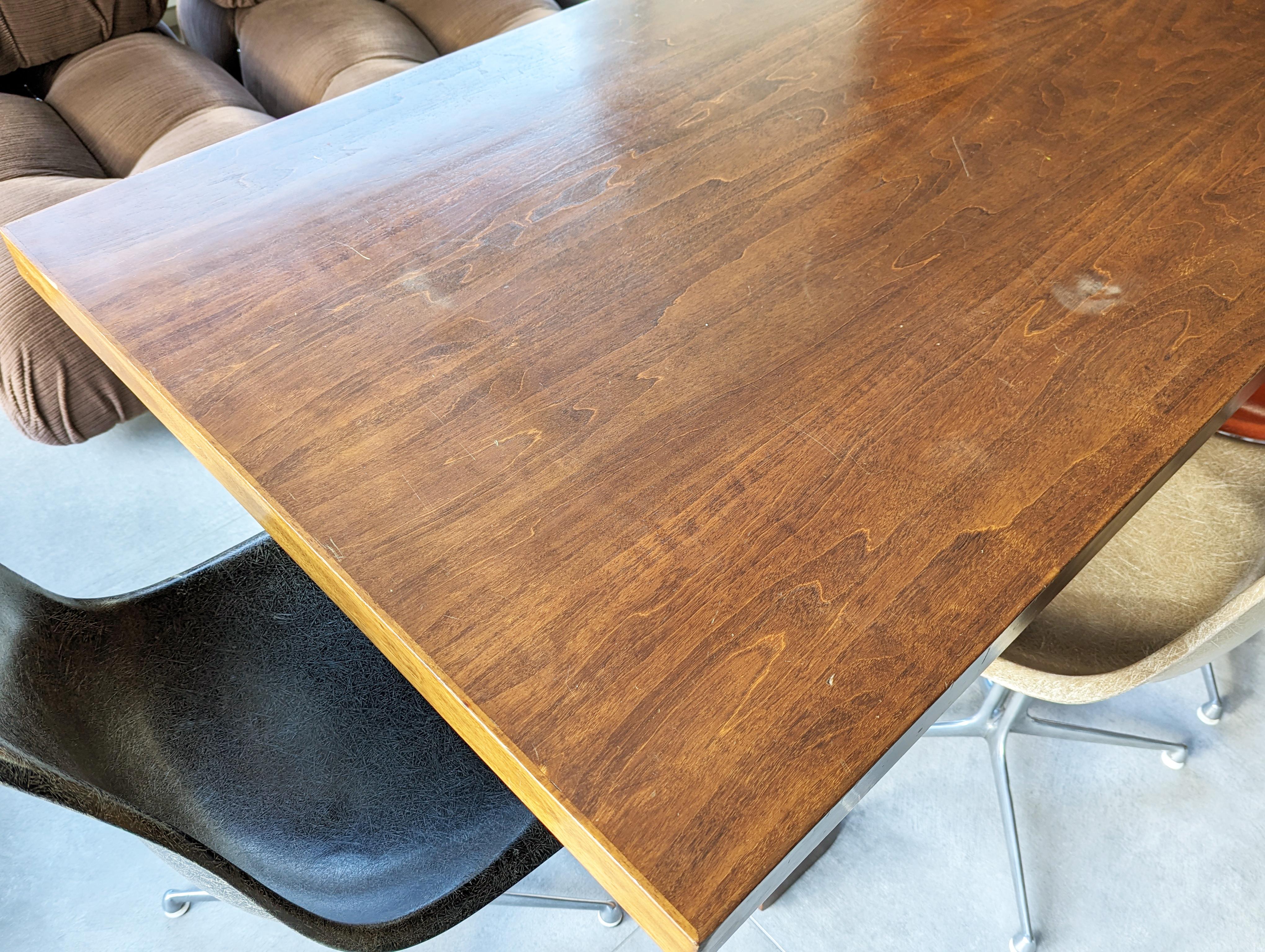 Tisch aus Nussbaumholz von Silvio Coppola für Bernini, 1960er Jahre im Angebot 10