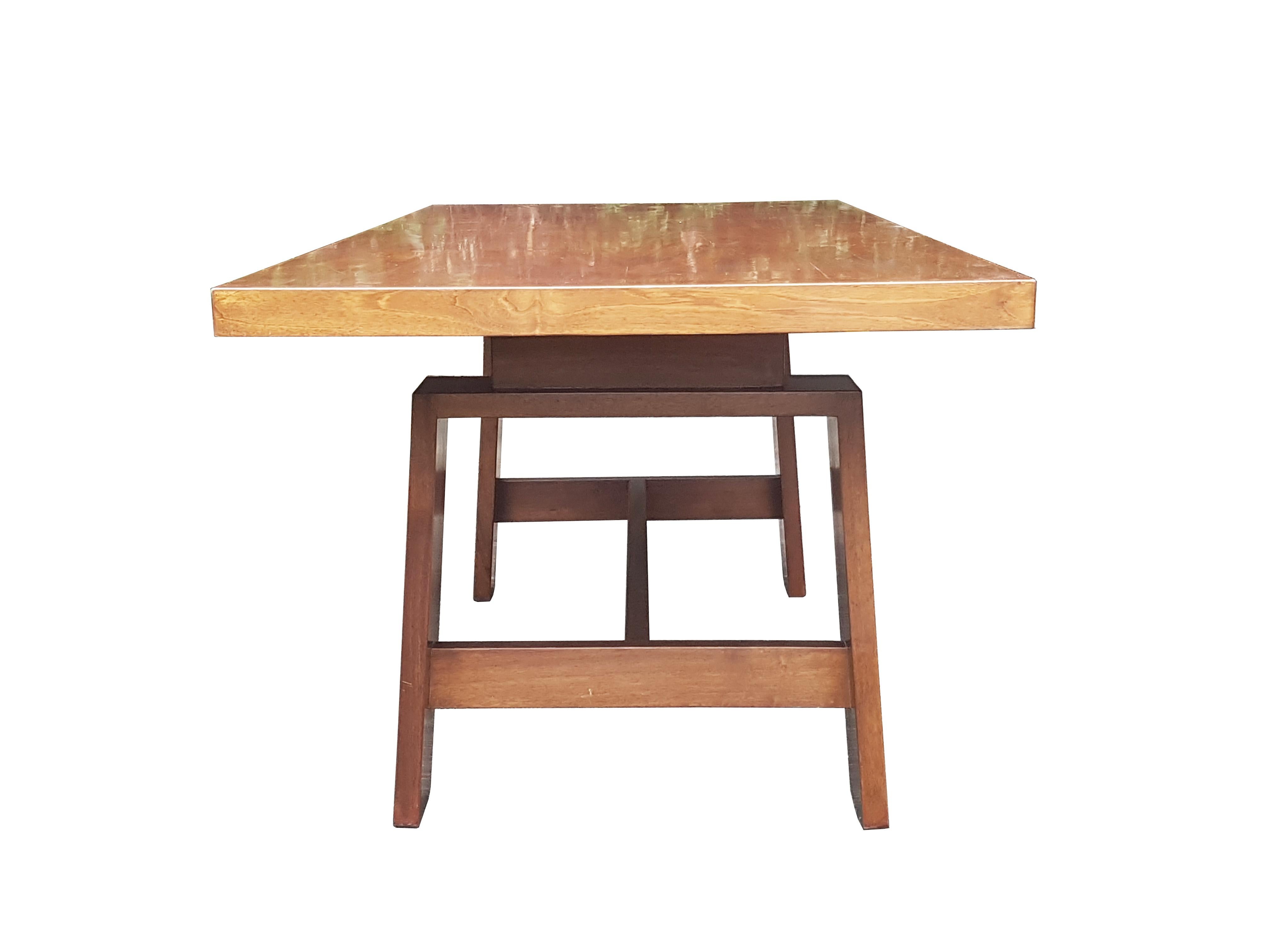 Walnut 1960s Table by Silvio Coppola for Bernini In Good Condition For Sale In Varese, Lombardia