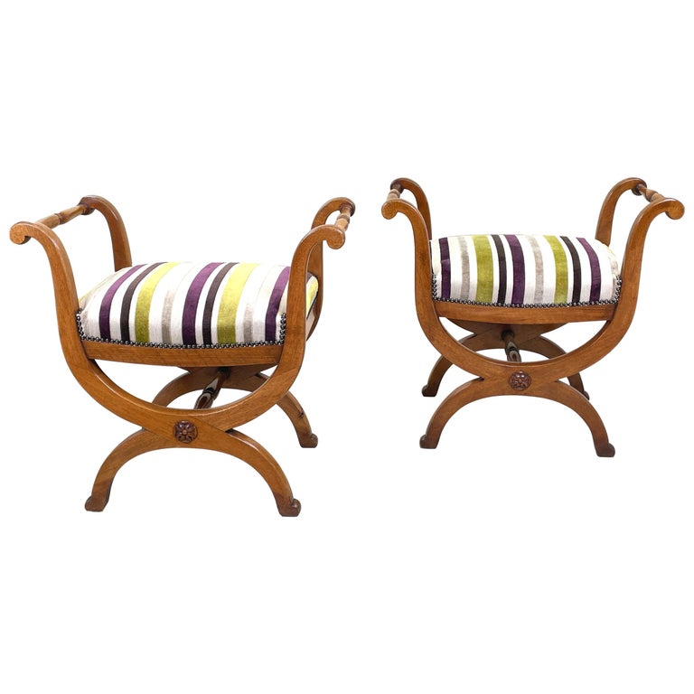 Walnut 19th Century Pair of Window Seats For Sale at 1stDibs