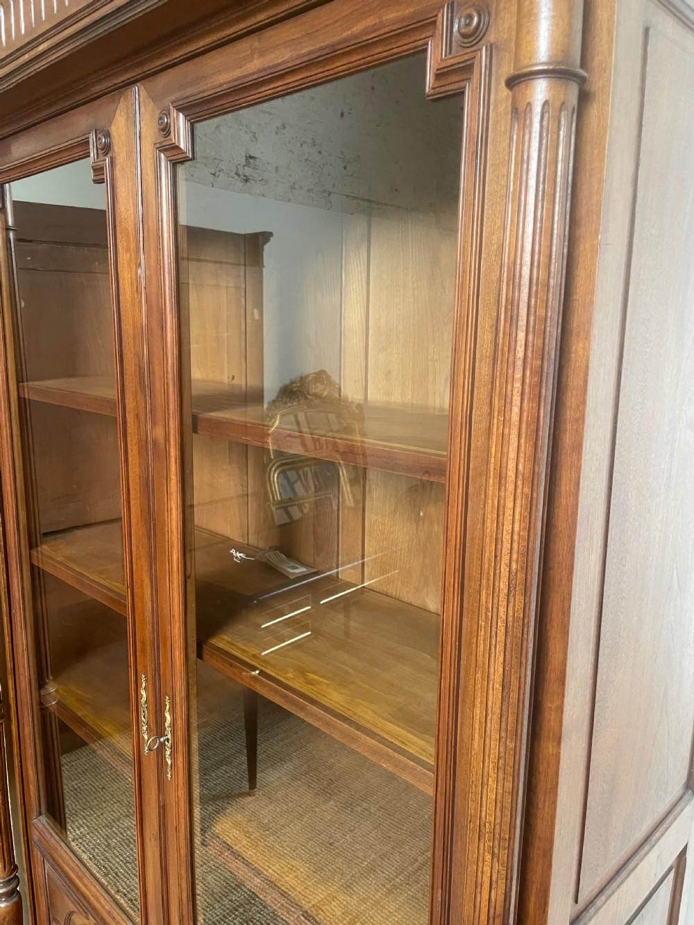 Walnut 2 door French bookcase /display cabinet  For Sale 2