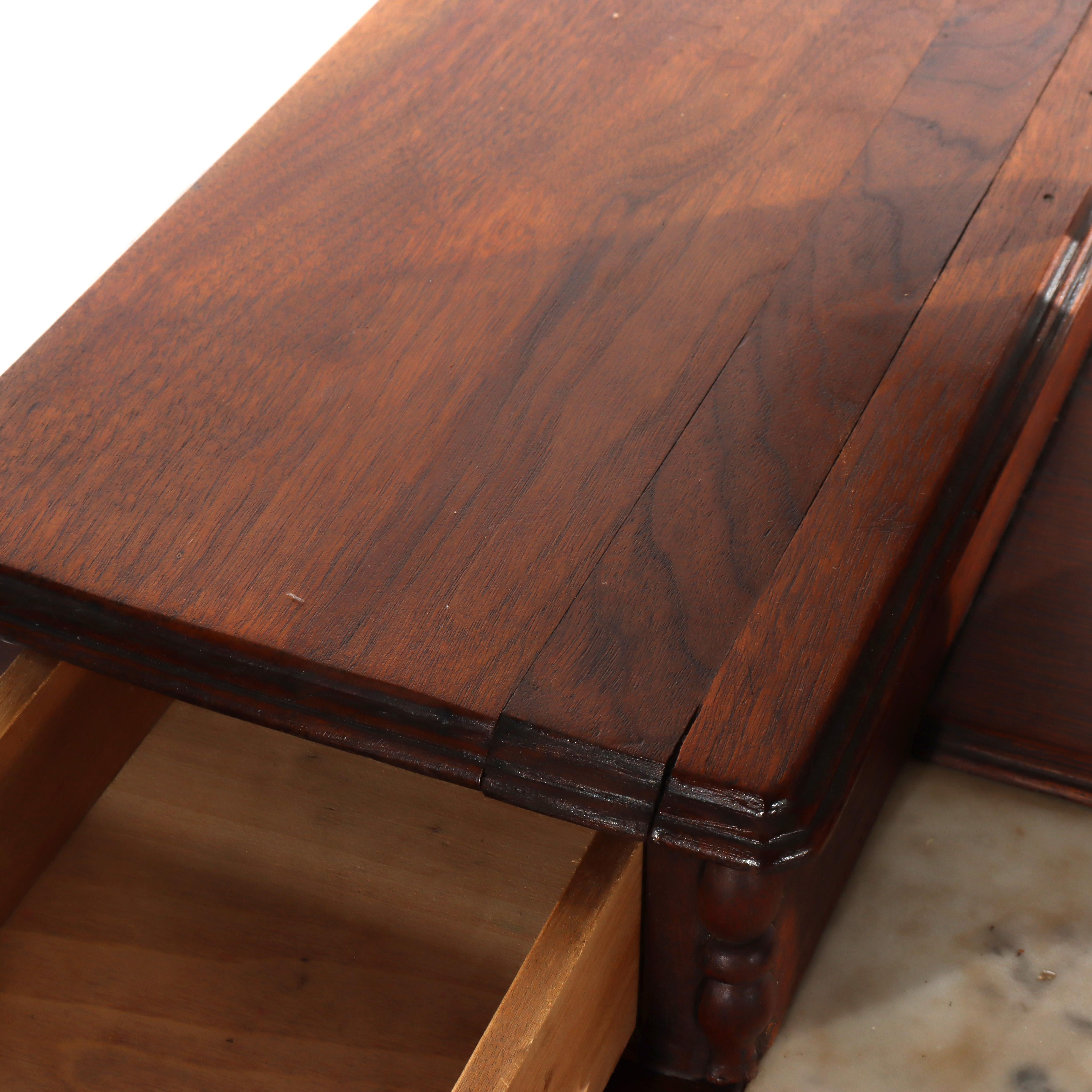 Comò in noce a 5 cassetti con piano in marmo per bambini con specchio e tiranti intagliati c1890 in vendita 13