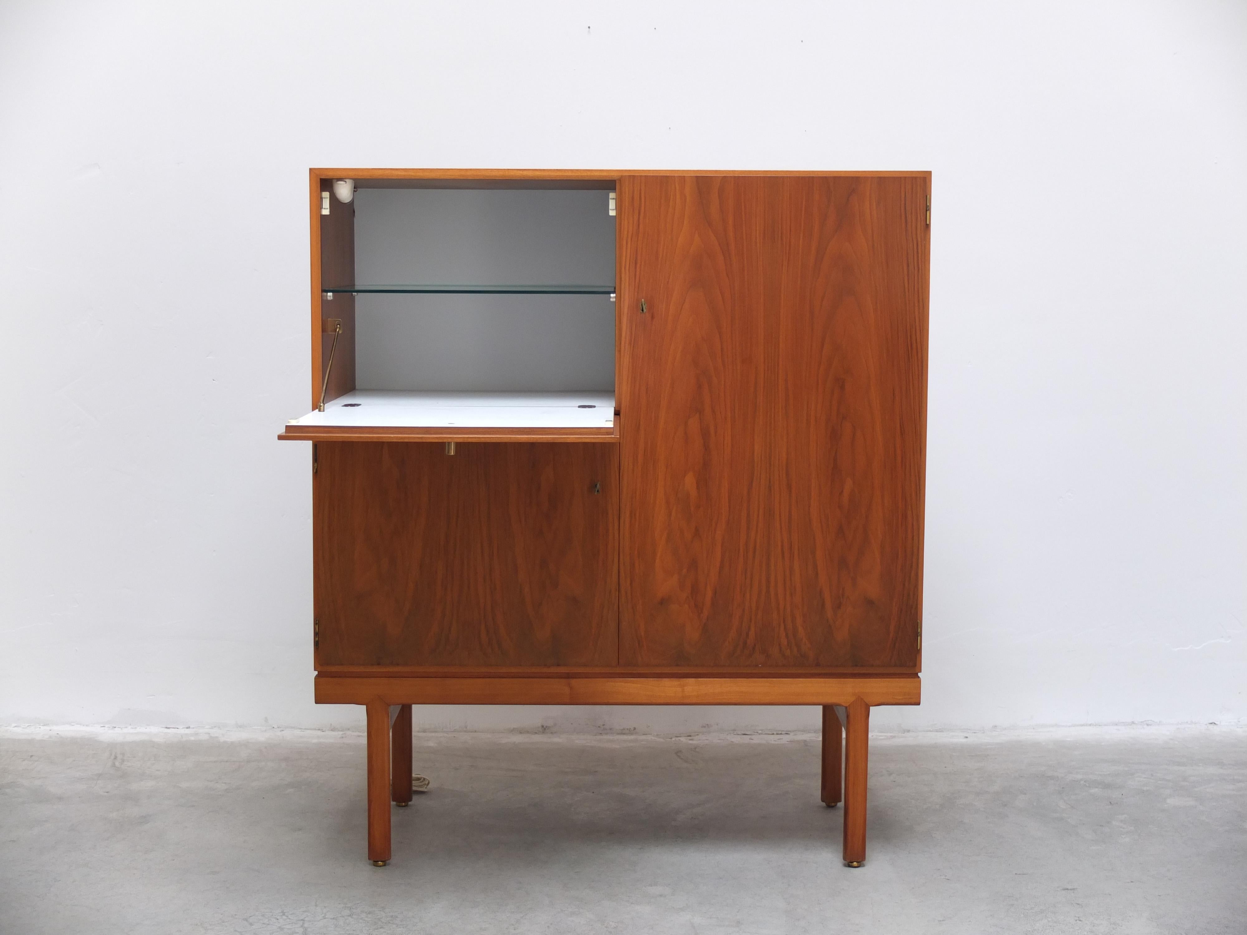 Mobile bar 'Abstracta' in noce di Jos De Mey per Van den Berghe-Pauvers, anni '60 in vendita 3