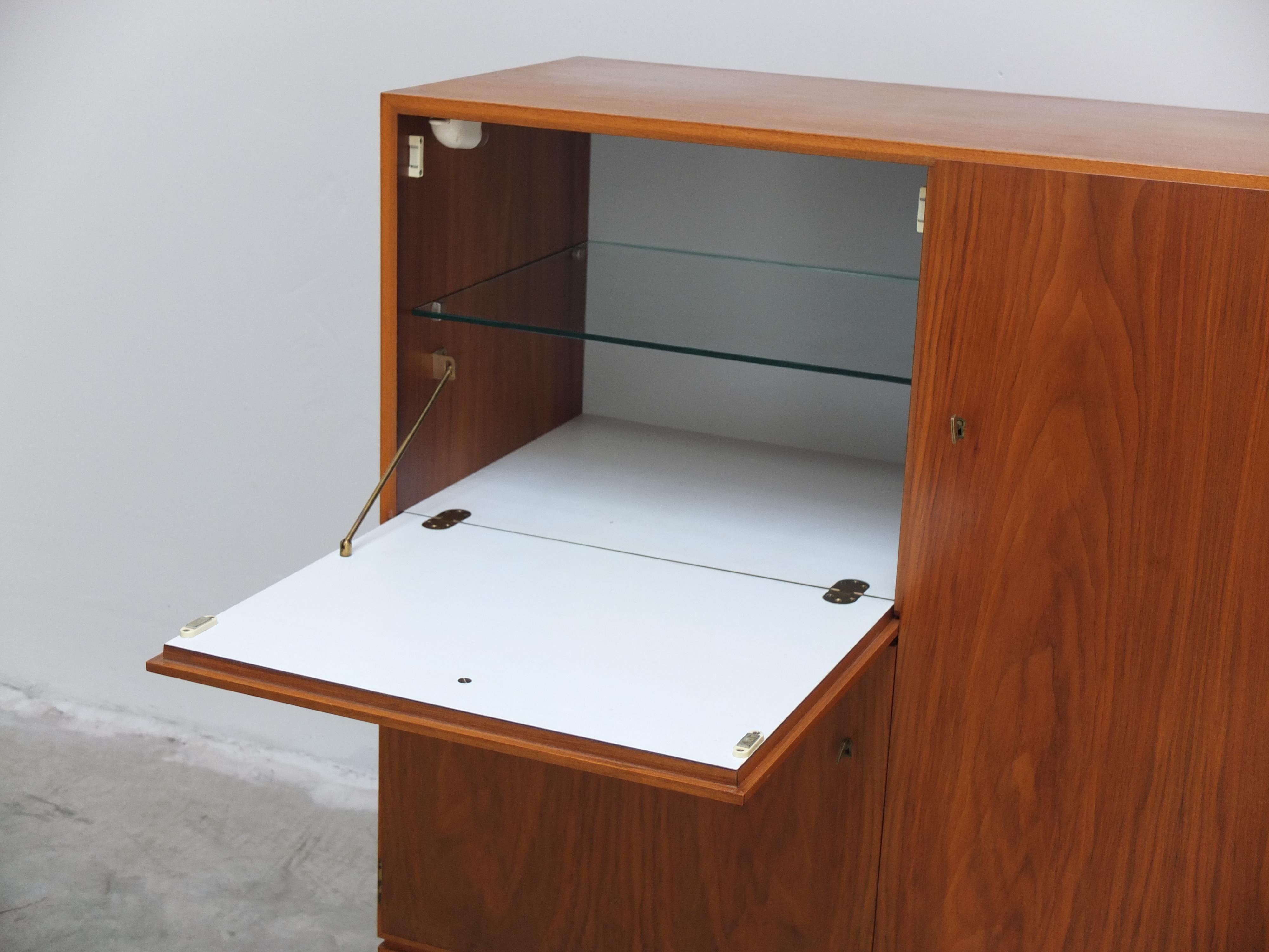 Mobile bar 'Abstracta' in noce di Jos De Mey per Van den Berghe-Pauvers, anni '60 in vendita 4