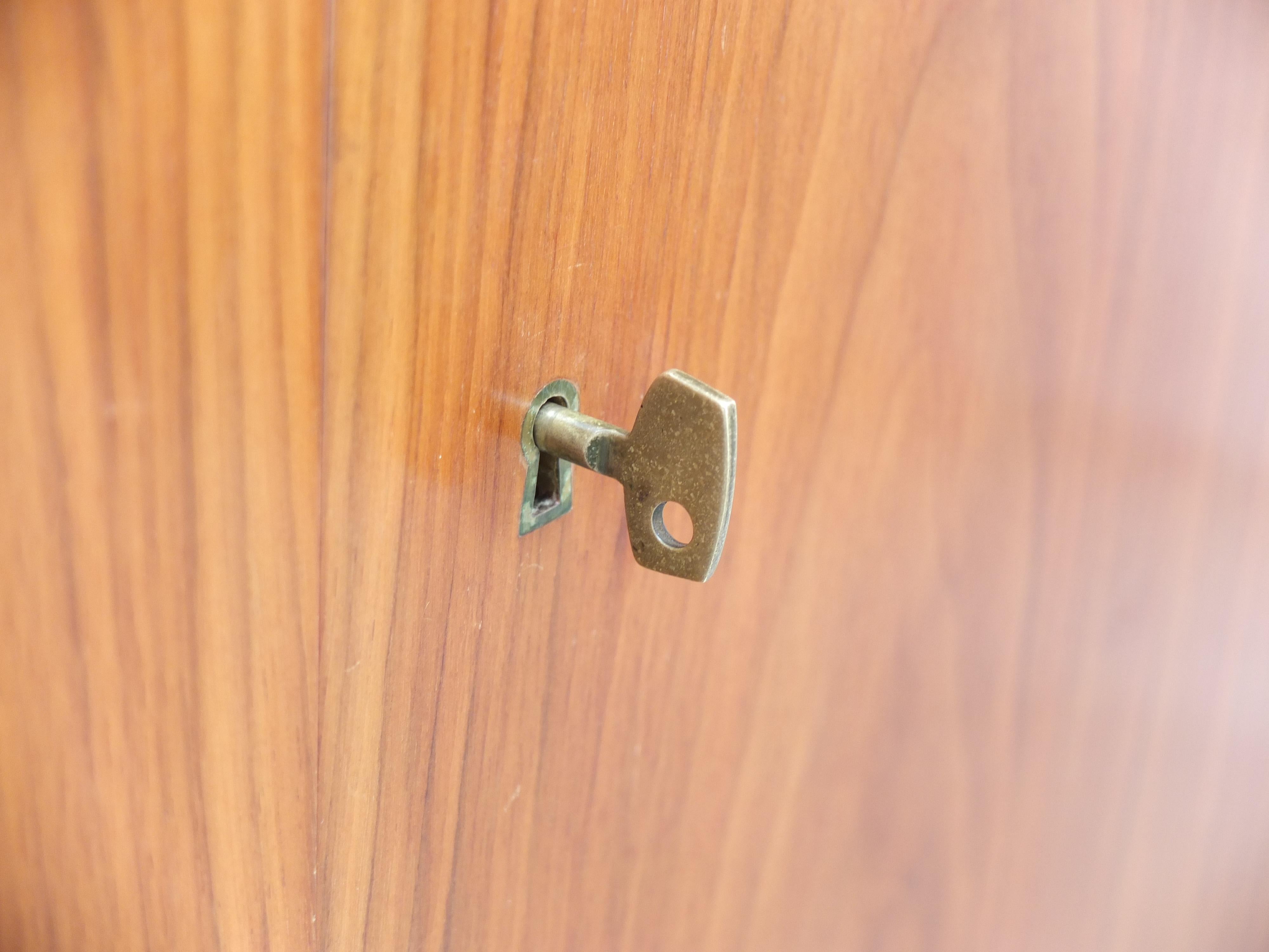 Mobile bar 'Abstracta' in noce di Jos De Mey per Van den Berghe-Pauvers, anni '60 in vendita 8