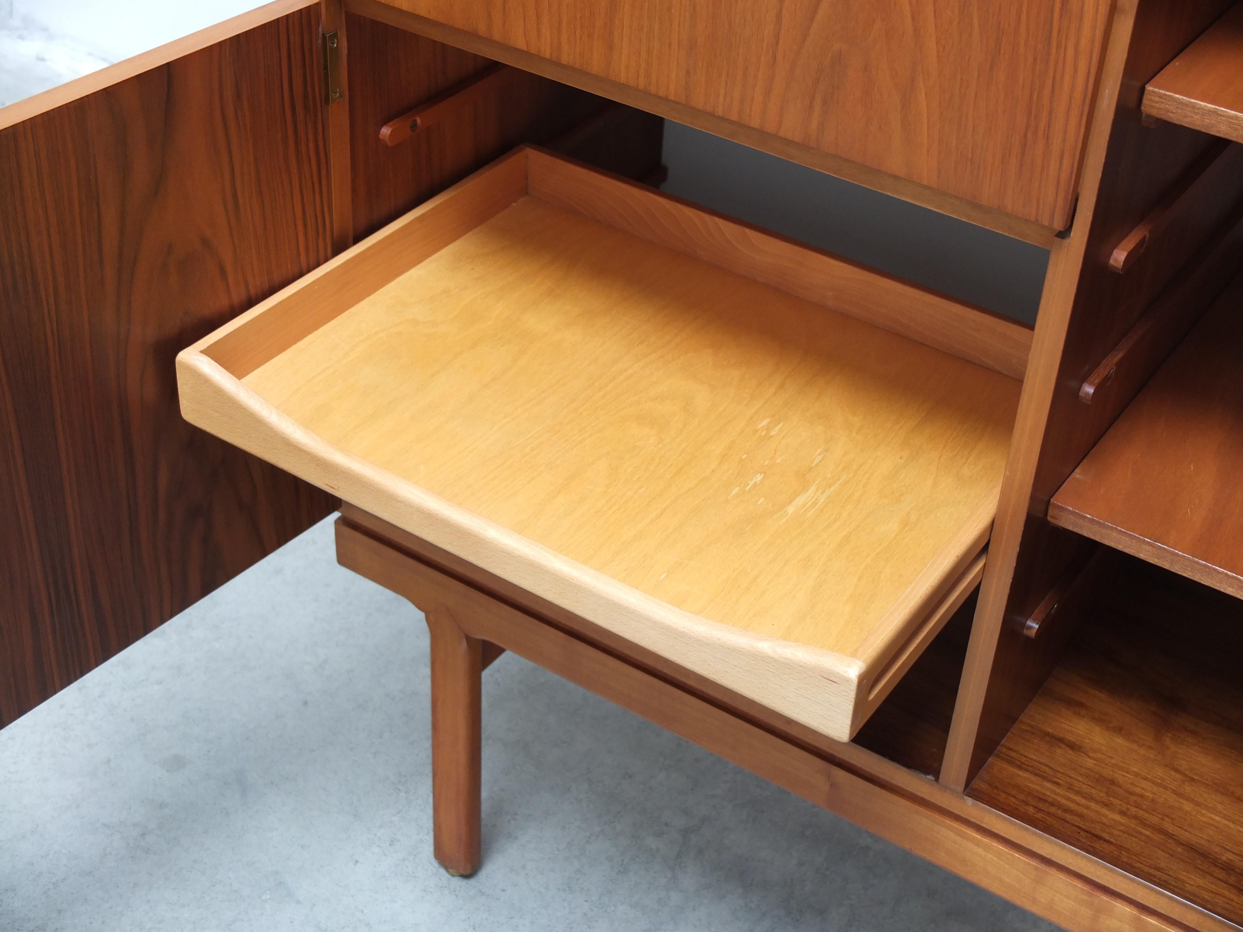 Mobile bar 'Abstracta' in noce di Jos De Mey per Van den Berghe-Pauvers, anni '60 in vendita 1