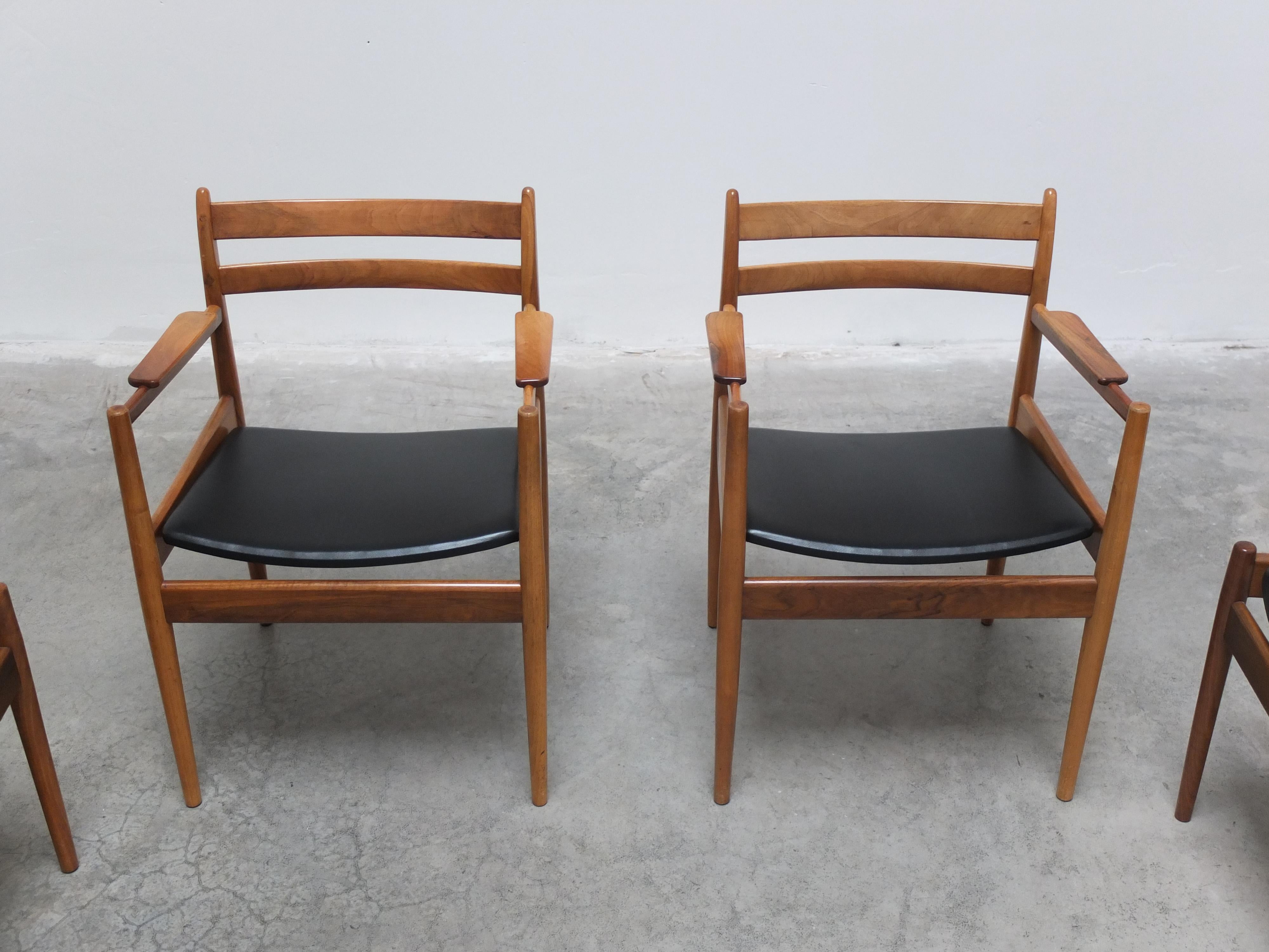 Walnut 'Abstracta' Dining Set by Jos De Mey for Van Den Berghe-Pauvers, 1960s 12