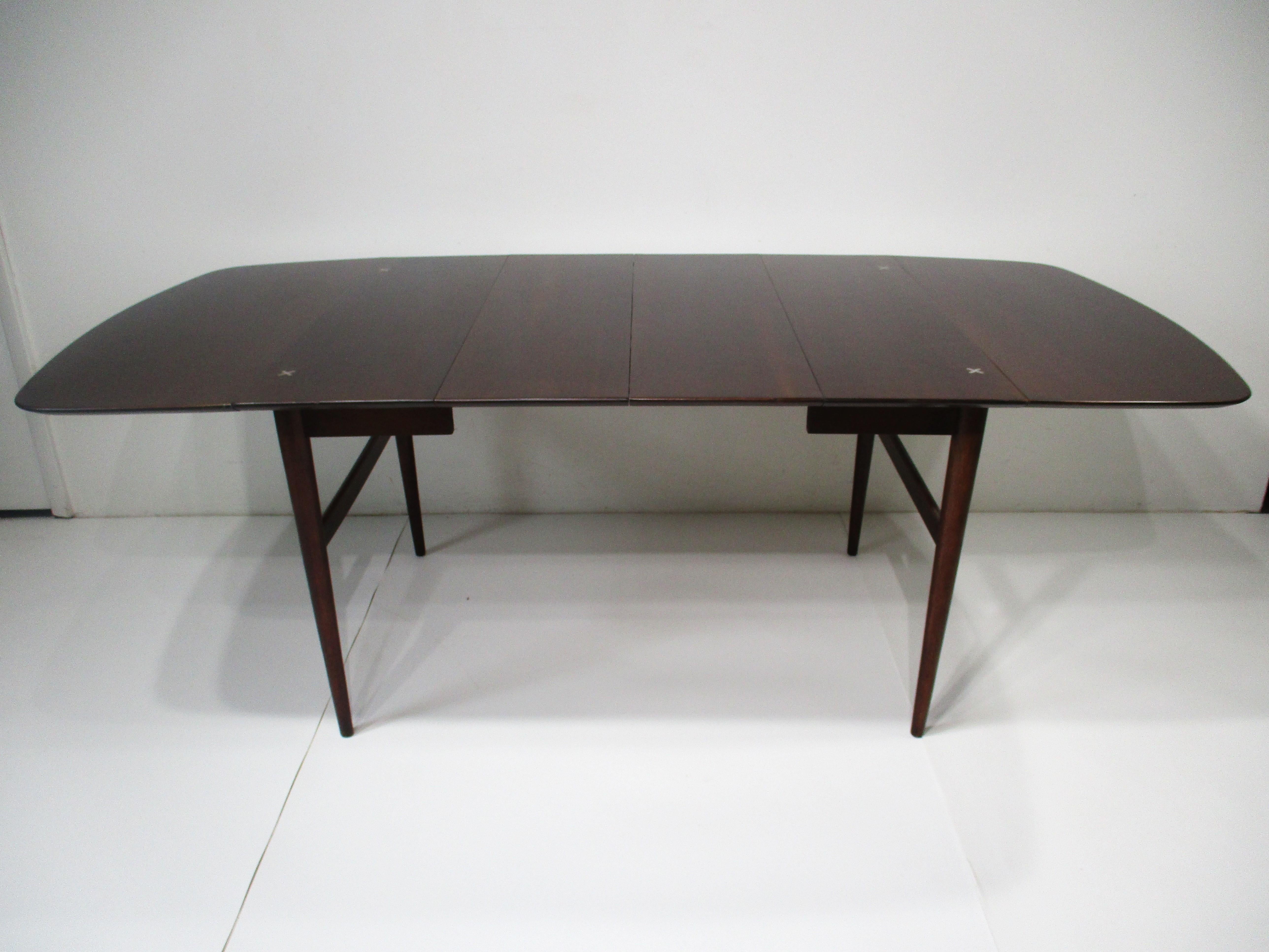 Walnut Accord Dining Table by Merton Gershun for American of Martinsville   For Sale 1