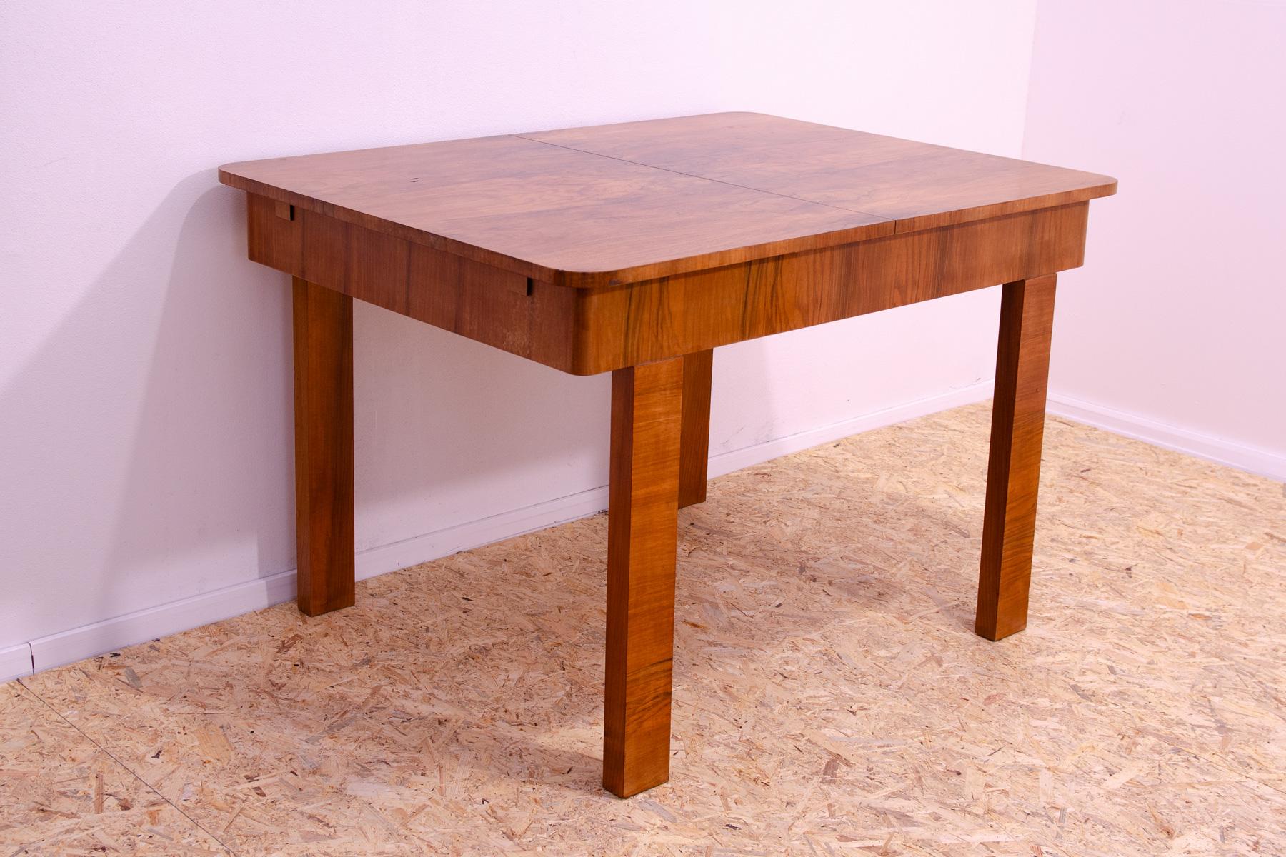 Art Deco Walnut adjustable dining table, 1930´s, Czechoslovakia For Sale