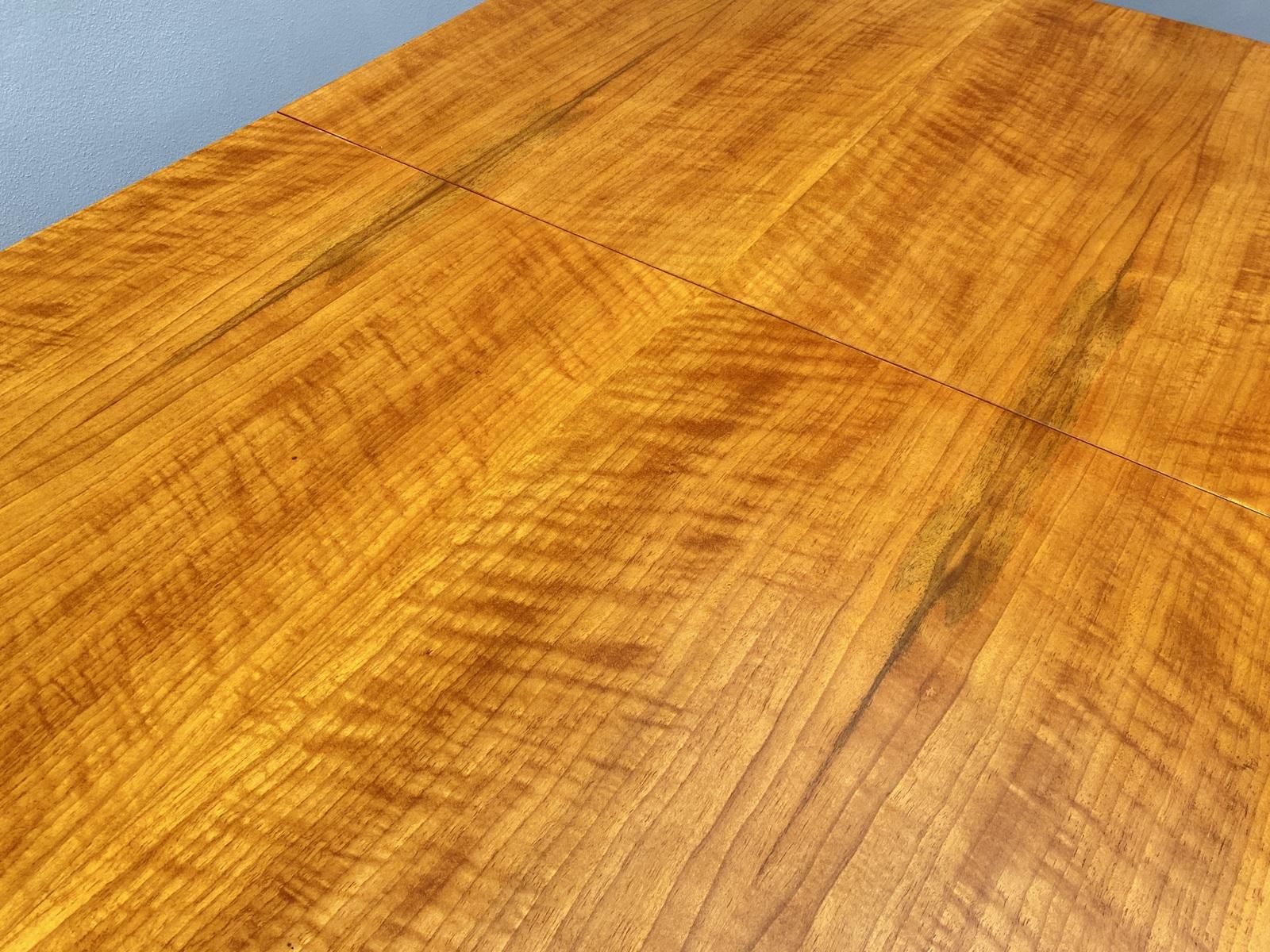 Walnut adjustable dining table by Setona, 1950´s, Czechoslovakia For Sale 2