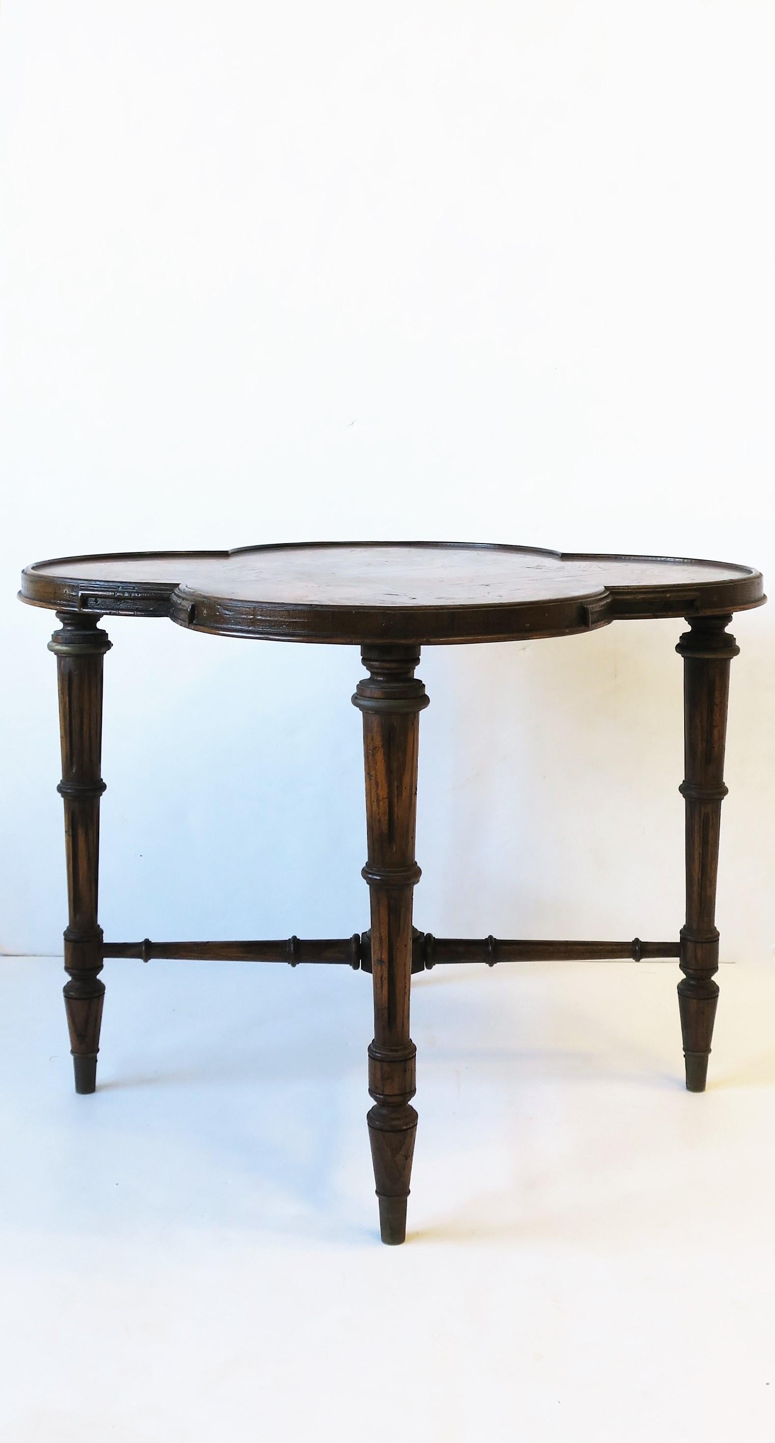Walnut Alhambra Clover Top End Table 2